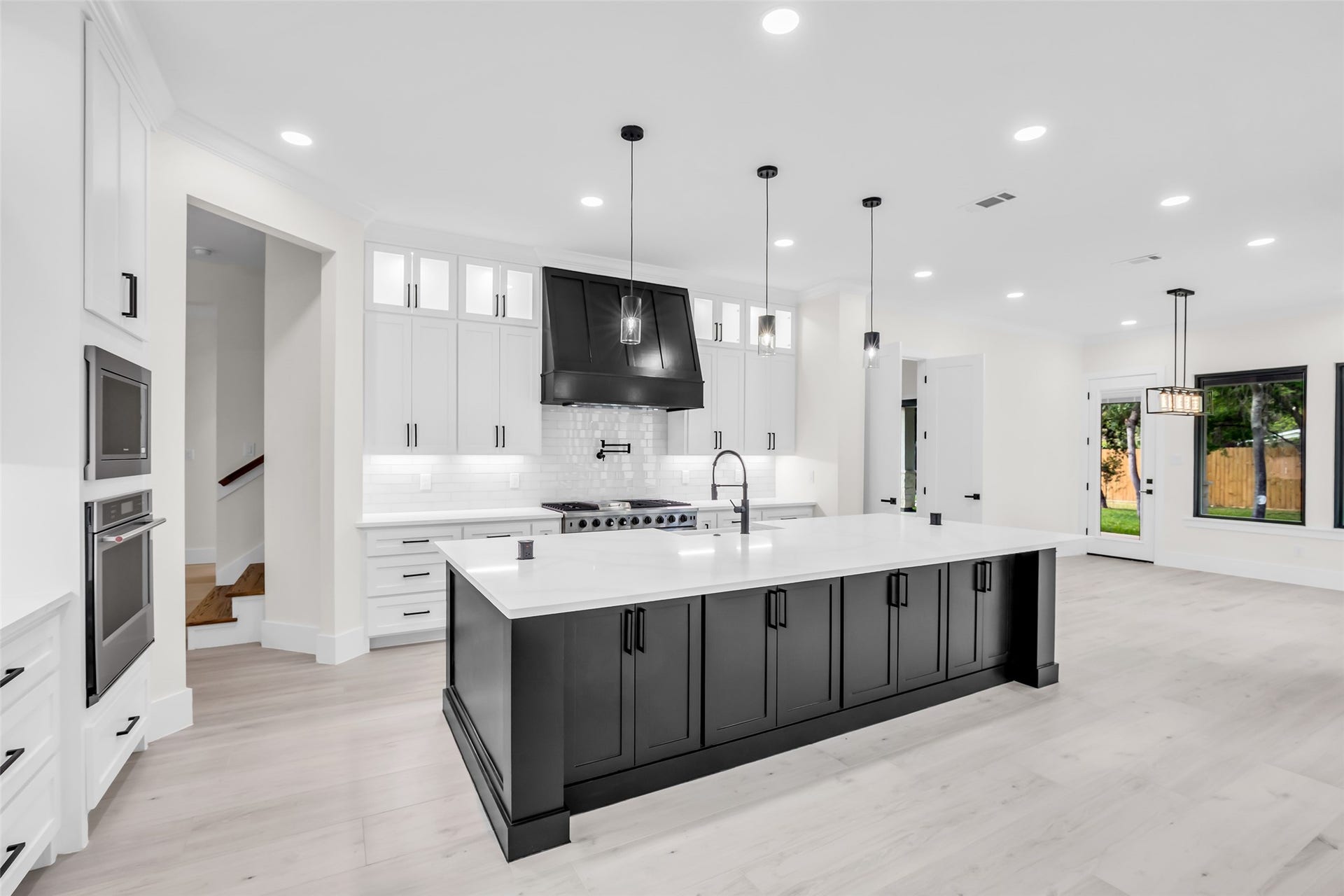 22420 Meadowhurst Circle W, Tomball, TX 77377 22420 Meadowhurst Circle W, Tomball, TX 77377