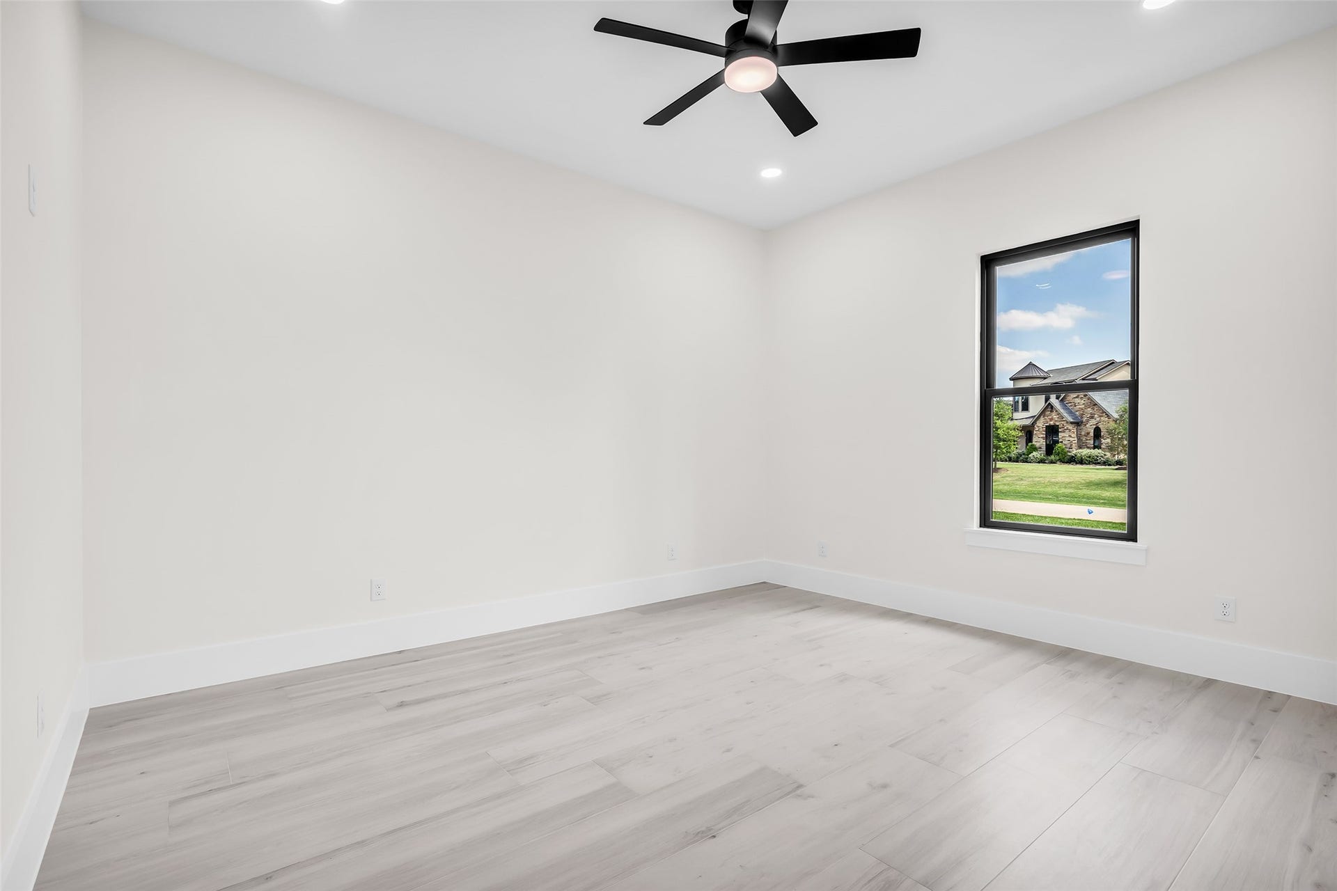 22420 Meadowhurst Circle W, Tomball, TX 77377 22420 Meadowhurst Circle W, Tomball, TX 77377