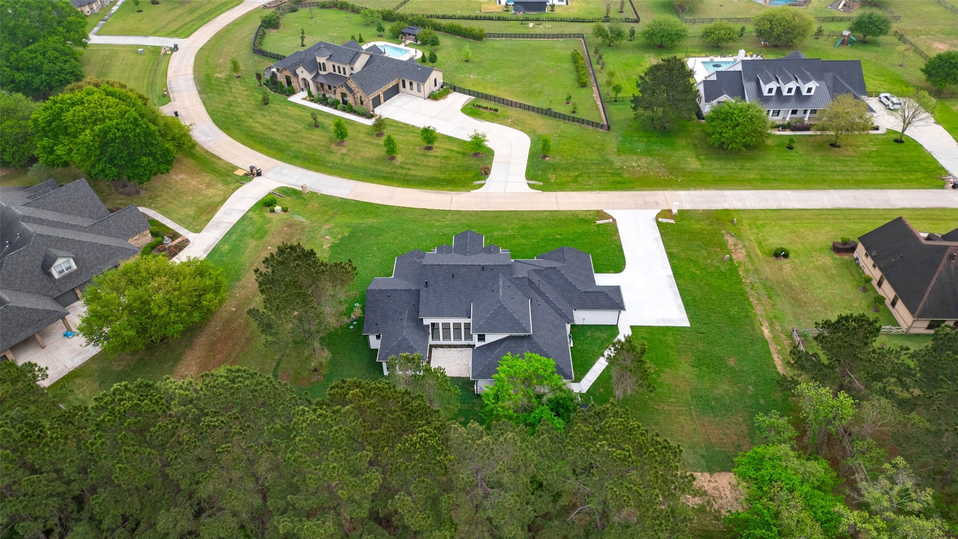 22420 Meadowhurst Circle W, Tomball, TX 77377 22420 Meadowhurst Circle W, Tomball, TX 77377