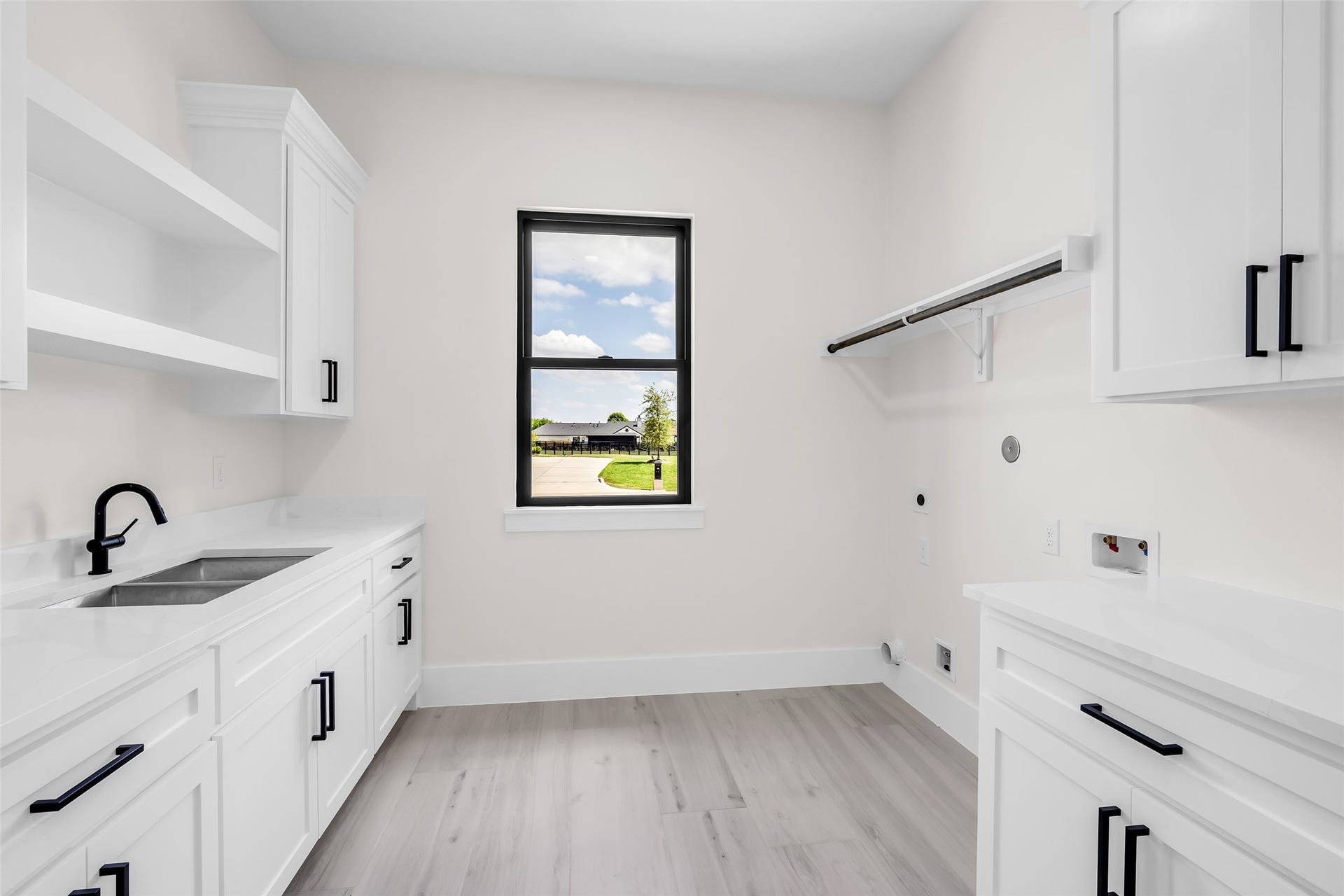 22420 Meadowhurst Circle W, Tomball, TX 77377 22420 Meadowhurst Circle W, Tomball, TX 77377