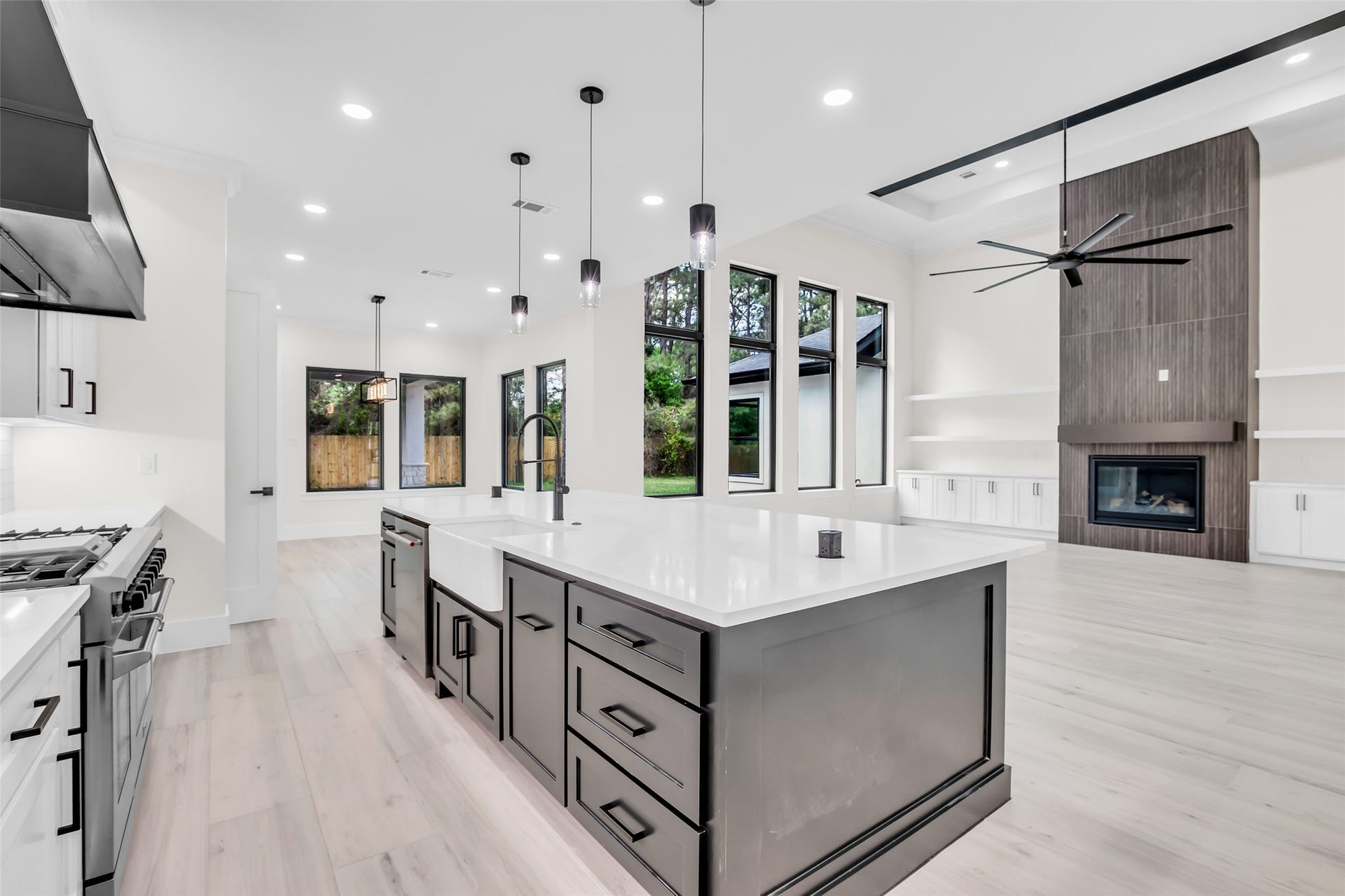22420 Meadowhurst Circle W, Tomball, TX 77377 22420 Meadowhurst Circle W, Tomball, TX 77377
