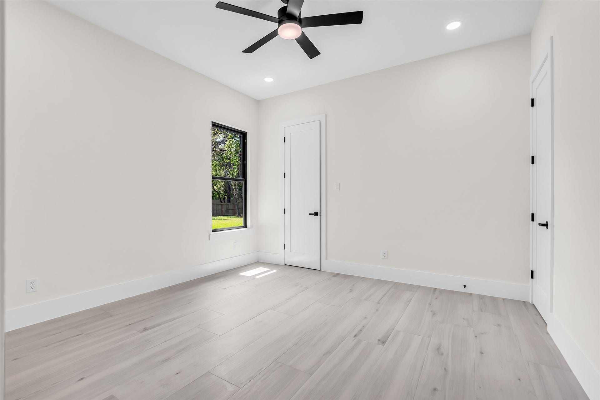 22420 Meadowhurst Circle W, Tomball, TX 77377 22420 Meadowhurst Circle W, Tomball, TX 77377