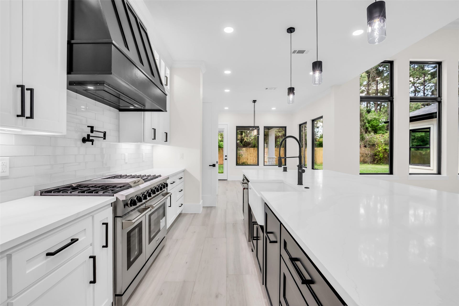 22420 Meadowhurst Circle W, Tomball, TX 77377 22420 Meadowhurst Circle W, Tomball, TX 77377