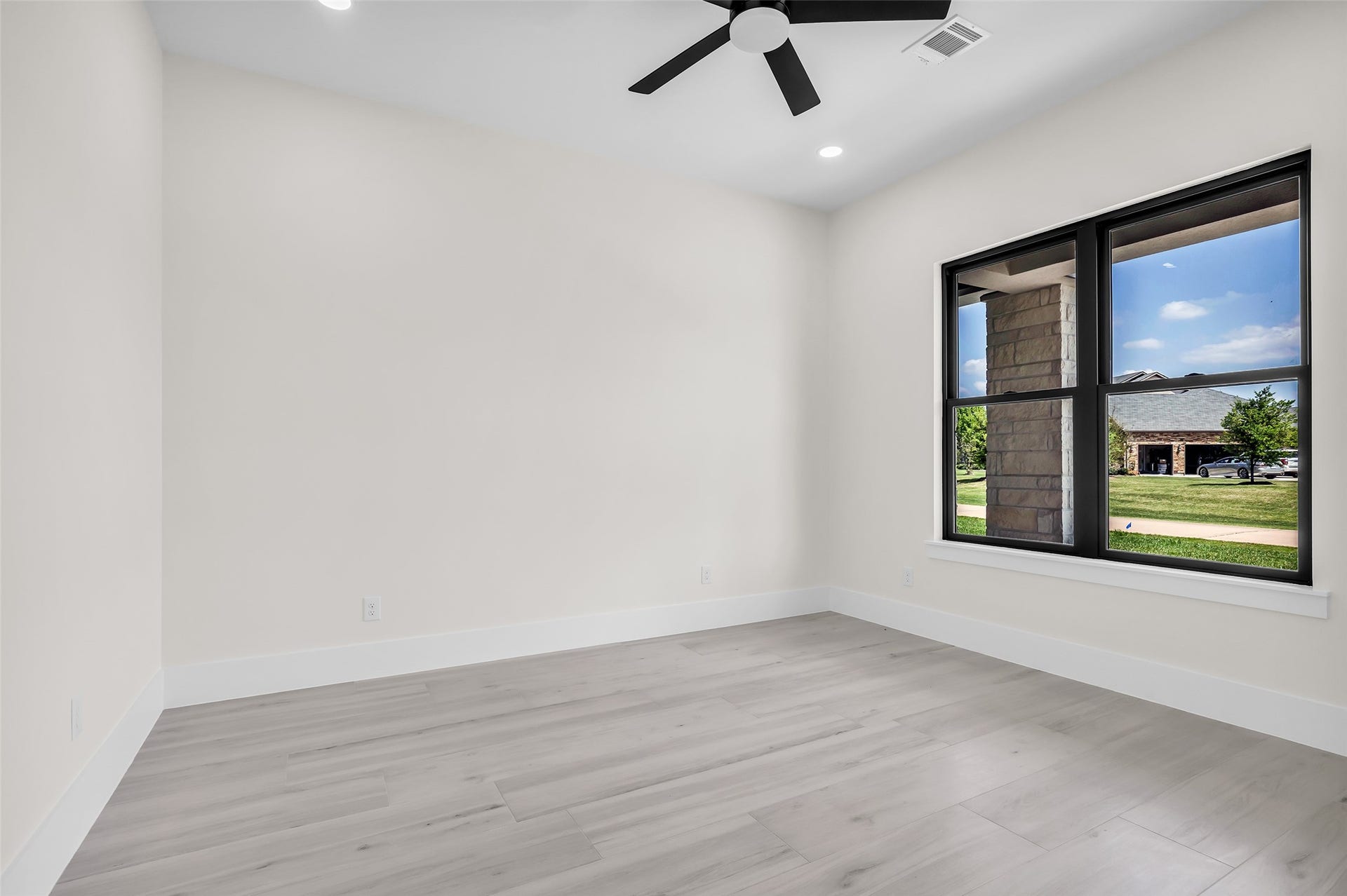 22420 Meadowhurst Circle W, Tomball, TX 77377 22420 Meadowhurst Circle W, Tomball, TX 77377