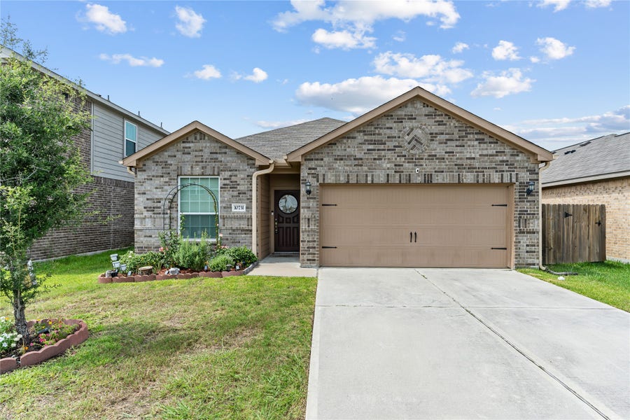 Property photo for 10731 Spring Brook Pass Drive, Humble, TX