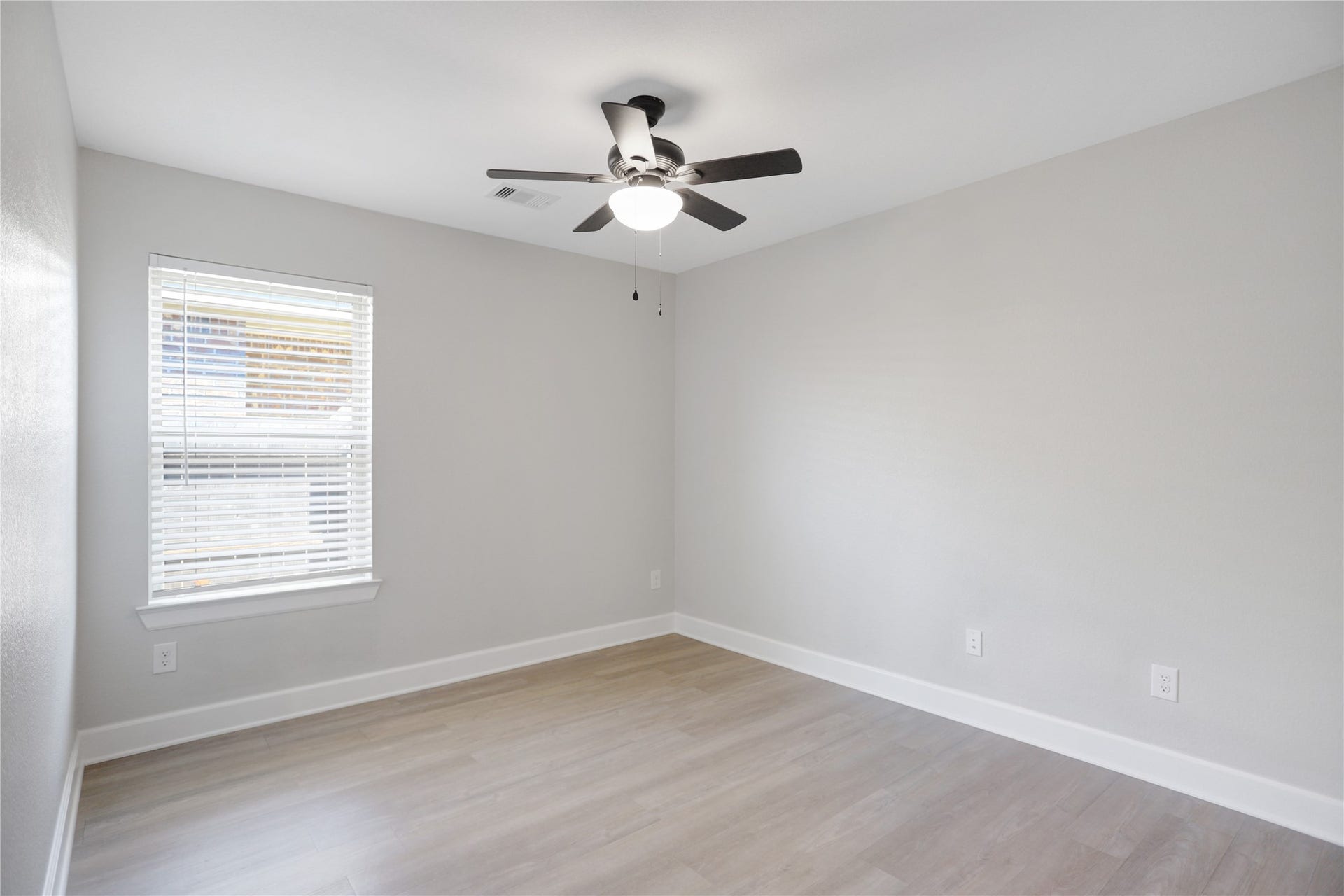 4235 Palmetto Grove Lane, Baytown, TX 77521 4235 Palmetto Grove Lane, Baytown, TX 77521