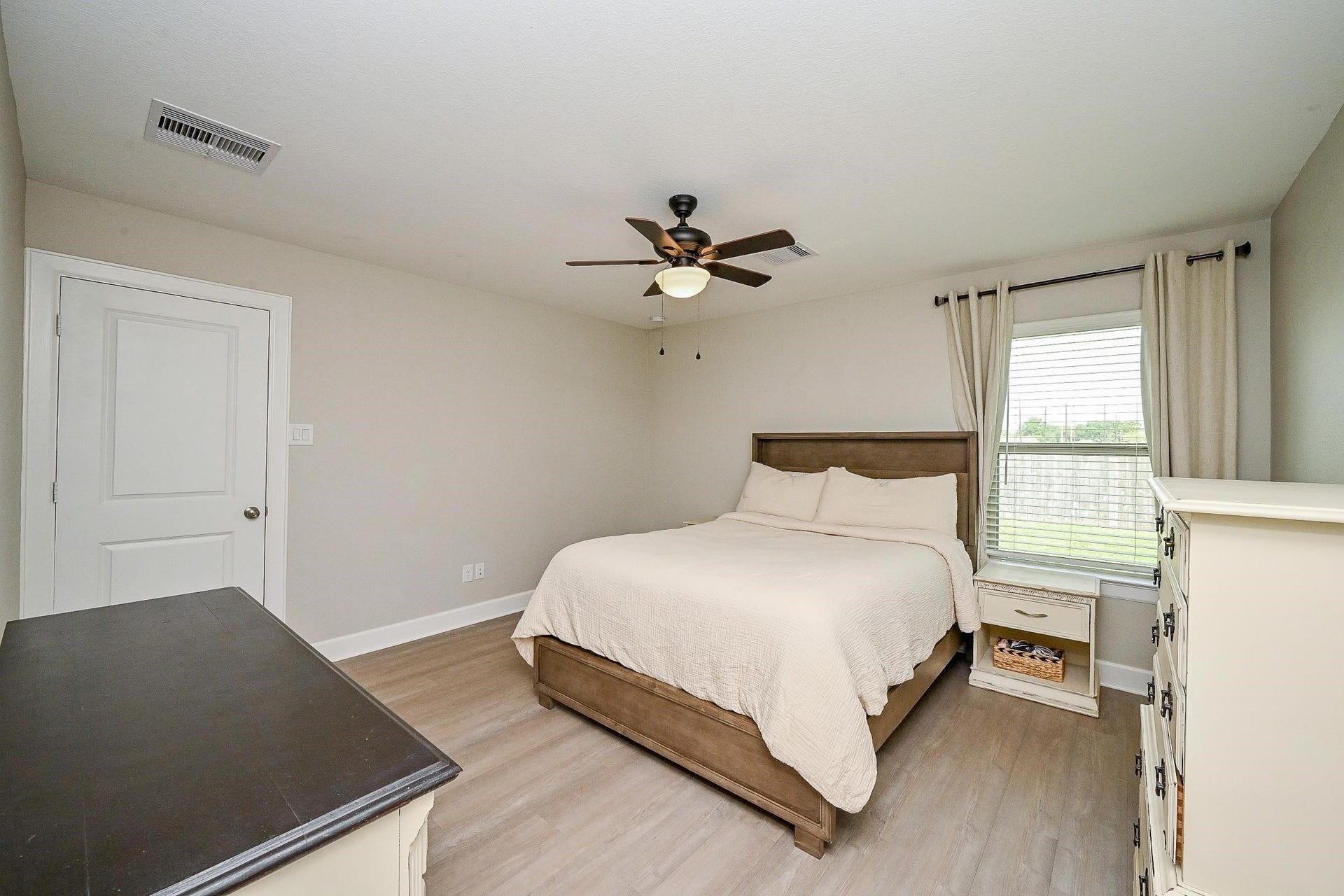 4235 Palmetto Grove Lane, Baytown, TX 77521 4235 Palmetto Grove Lane, Baytown, TX 77521