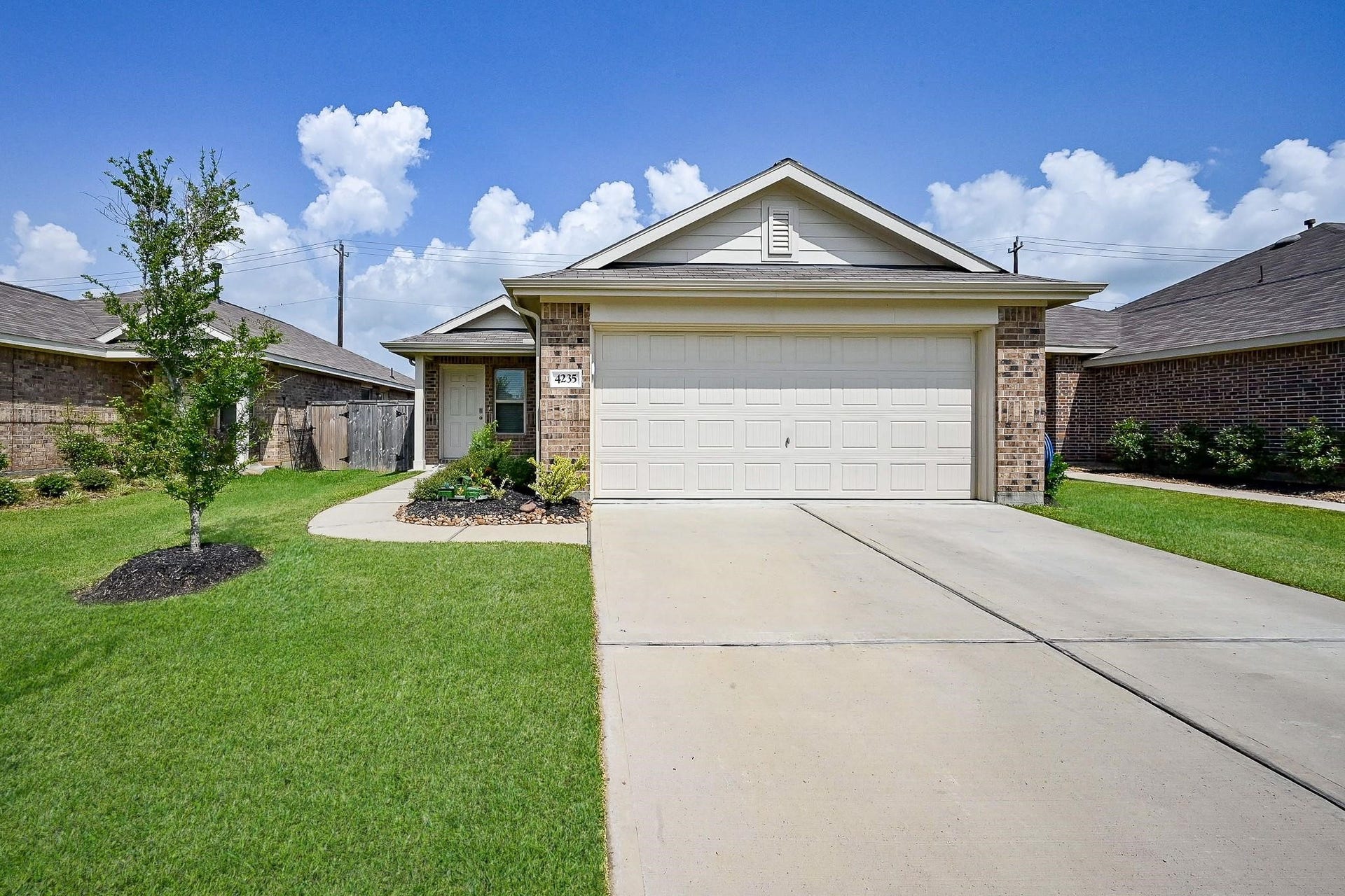 4235 Palmetto Grove Lane, Baytown, TX 77521 4235 Palmetto Grove Lane, Baytown, TX 77521
