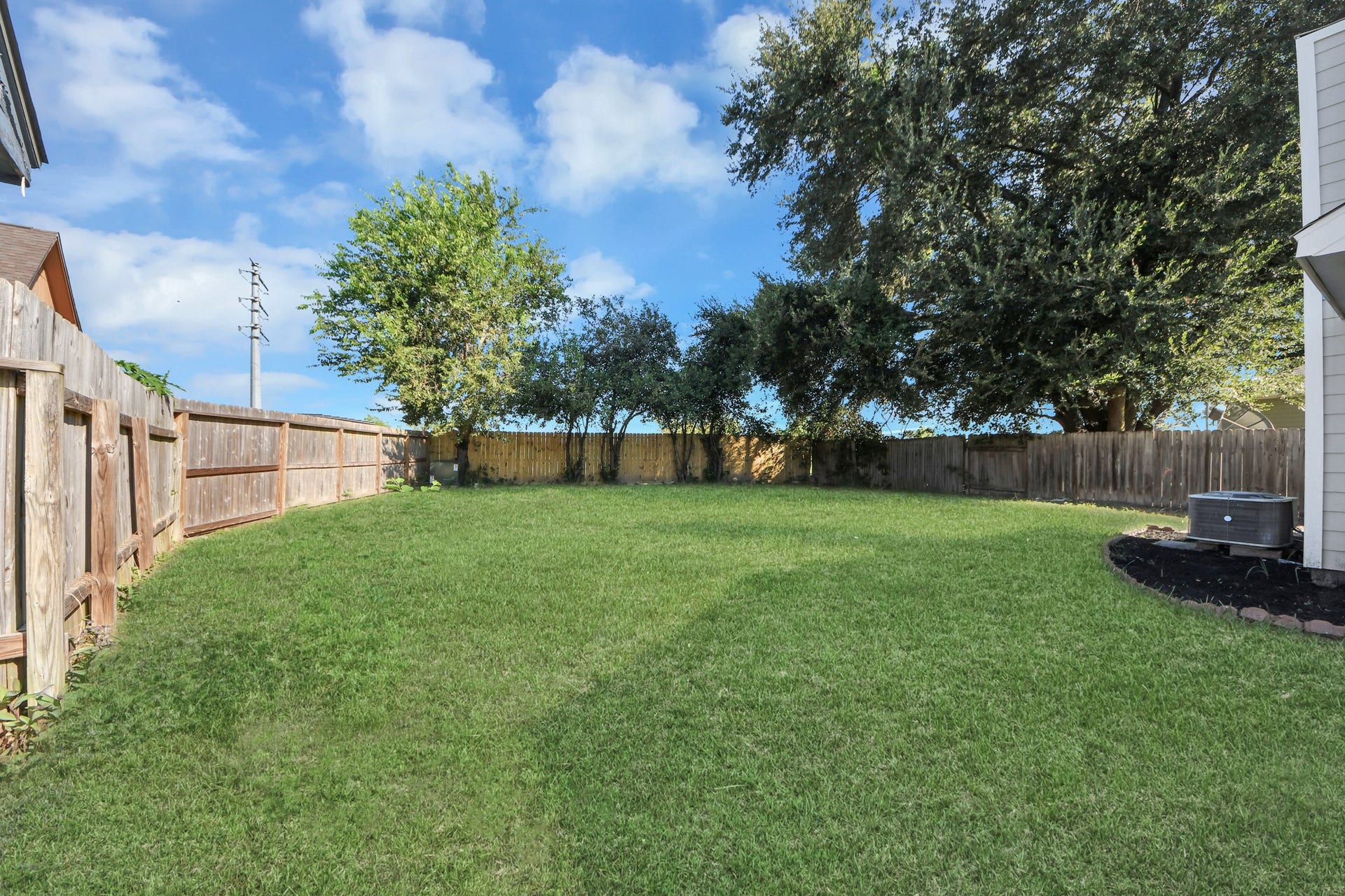 4450 Hidden Trace Court, Houston, TX 77066 Backyard