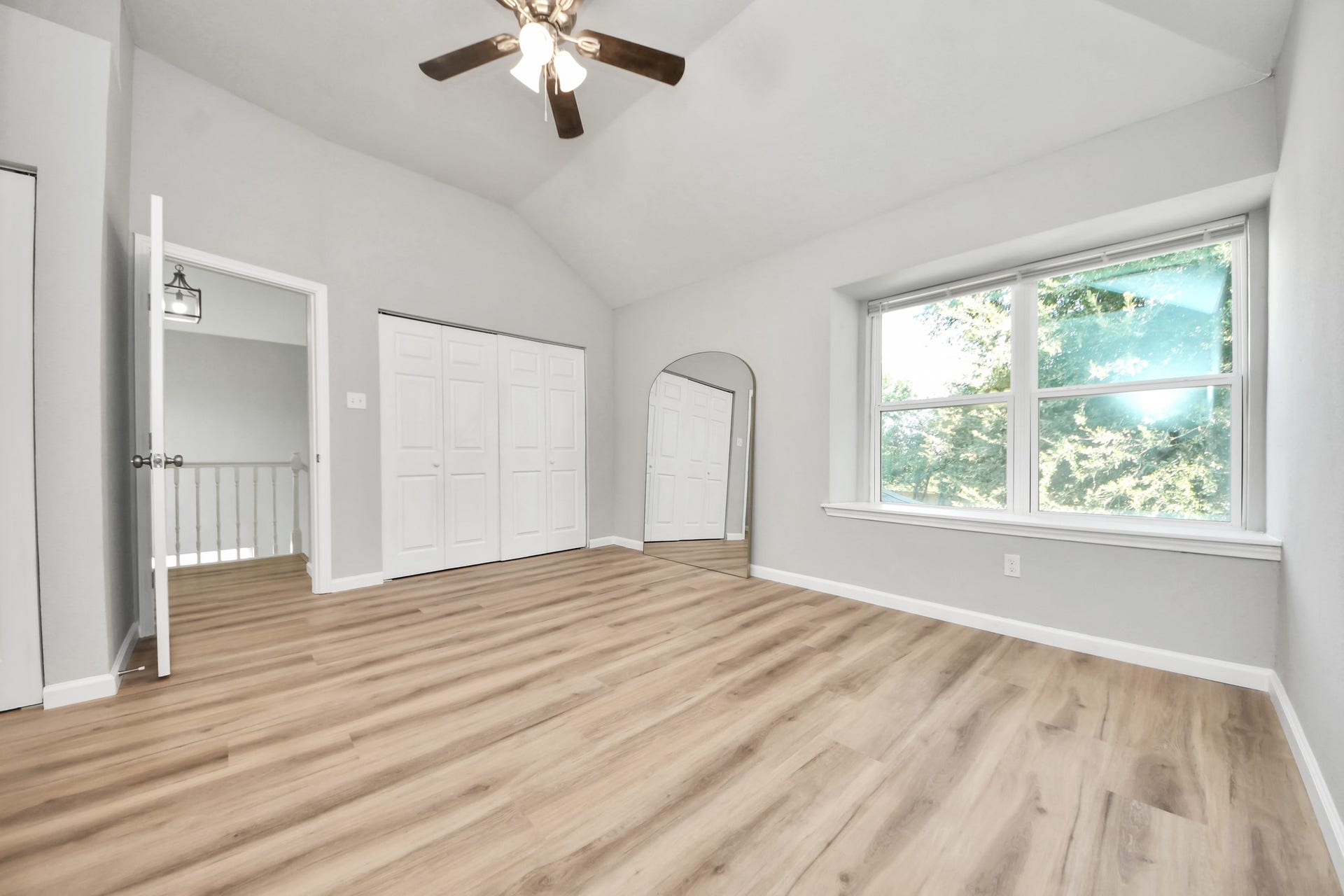 4450 Hidden Trace Court, Houston, TX 77066 Primary bedroom