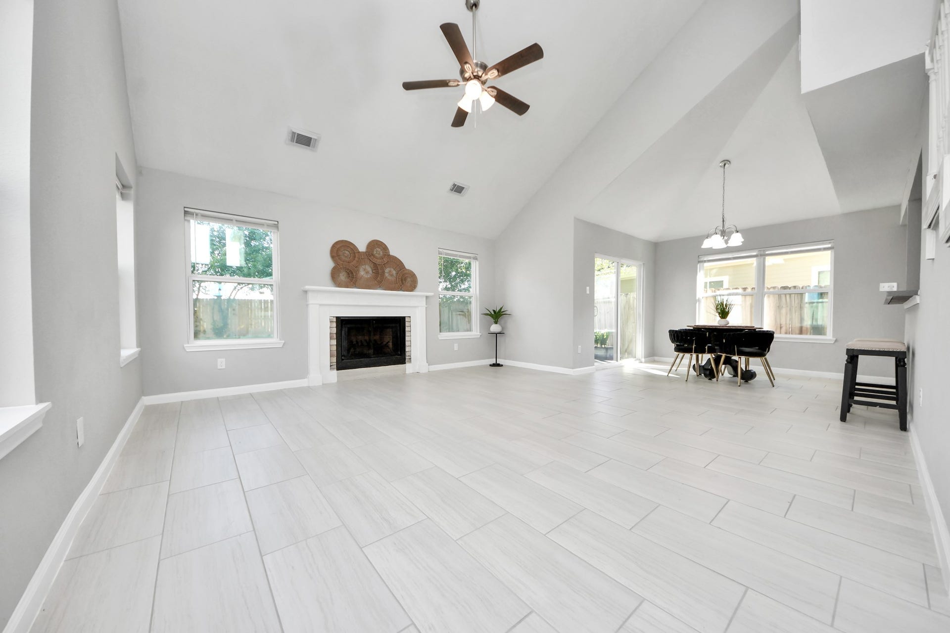 4450 Hidden Trace Court, Houston, TX 77066 Living room with wood burning fireplace