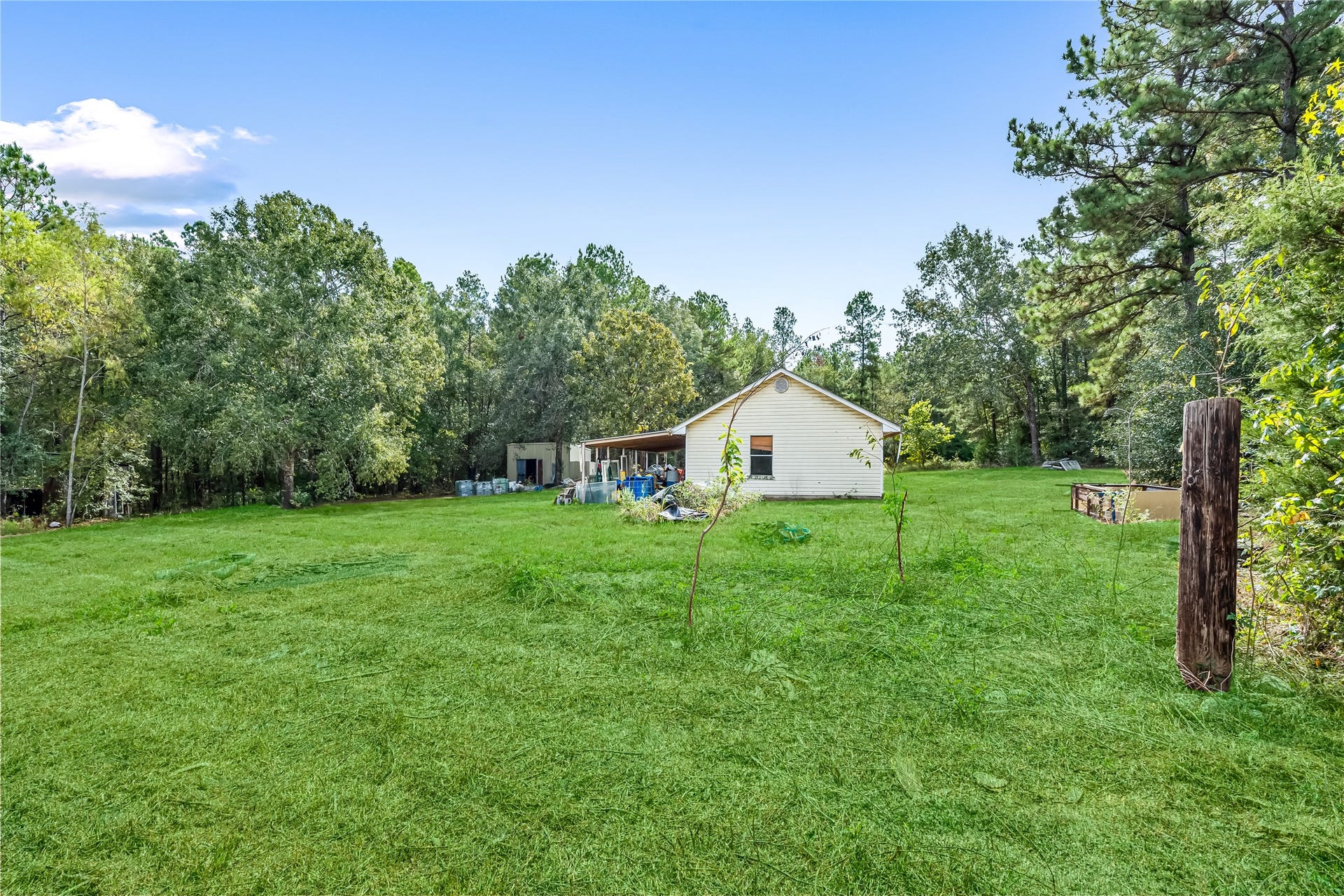 27530 Denn Road, Montgomery, TX 77356 27530 Denn Road, Montgomery, TX 77356