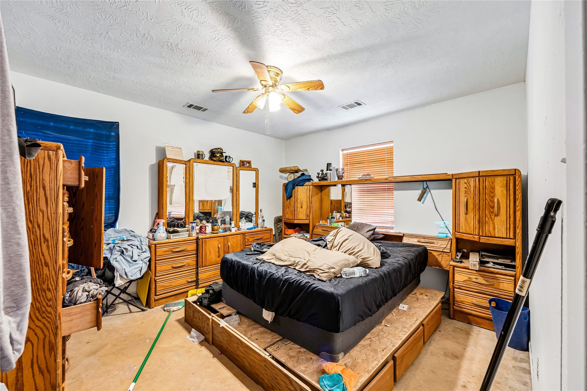 27530 Denn Road, Montgomery, TX 77356 27530 Denn Road, Montgomery, TX 77356