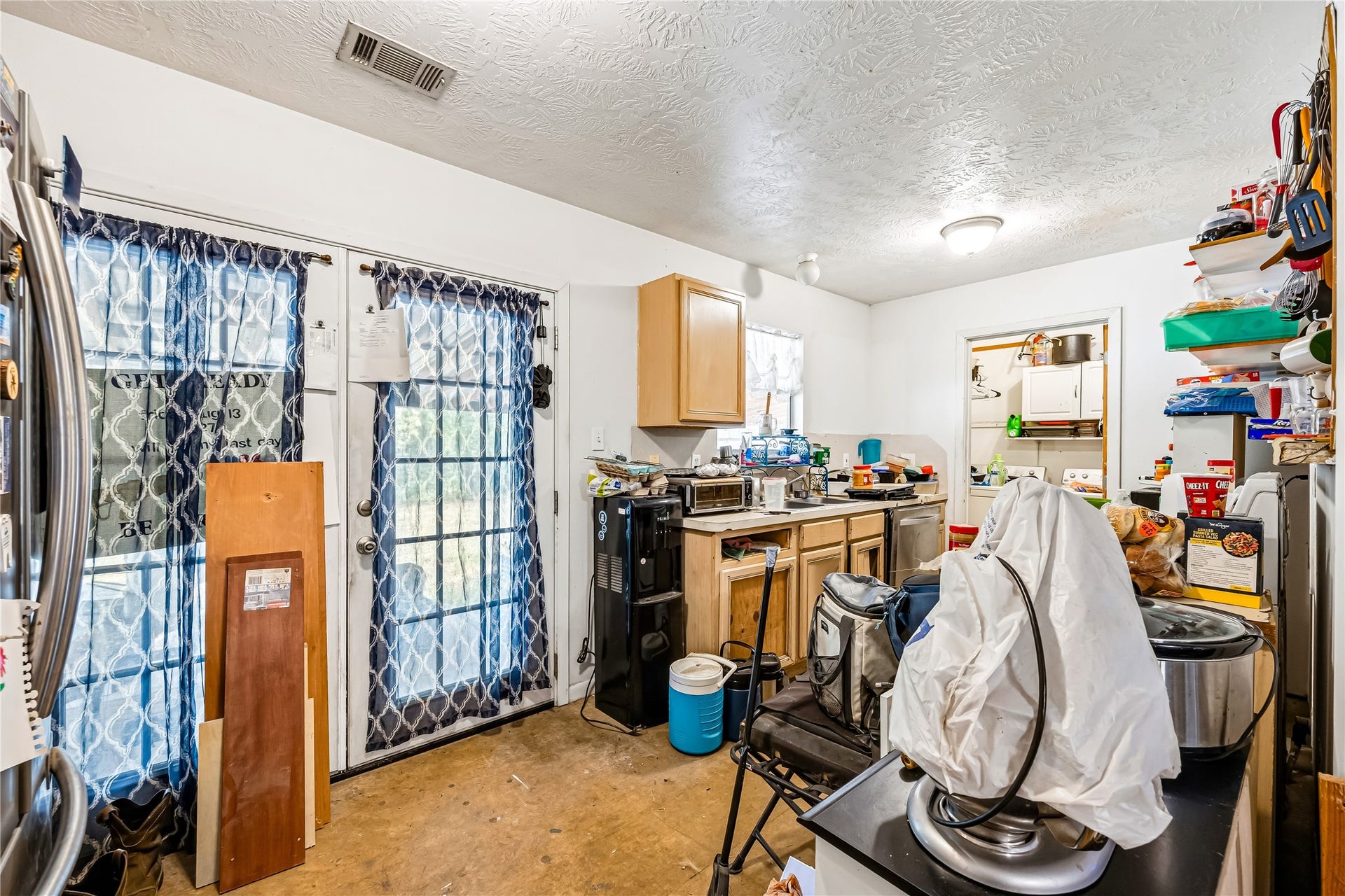 27530 Denn Road, Montgomery, TX 77356 27530 Denn Road, Montgomery, TX 77356