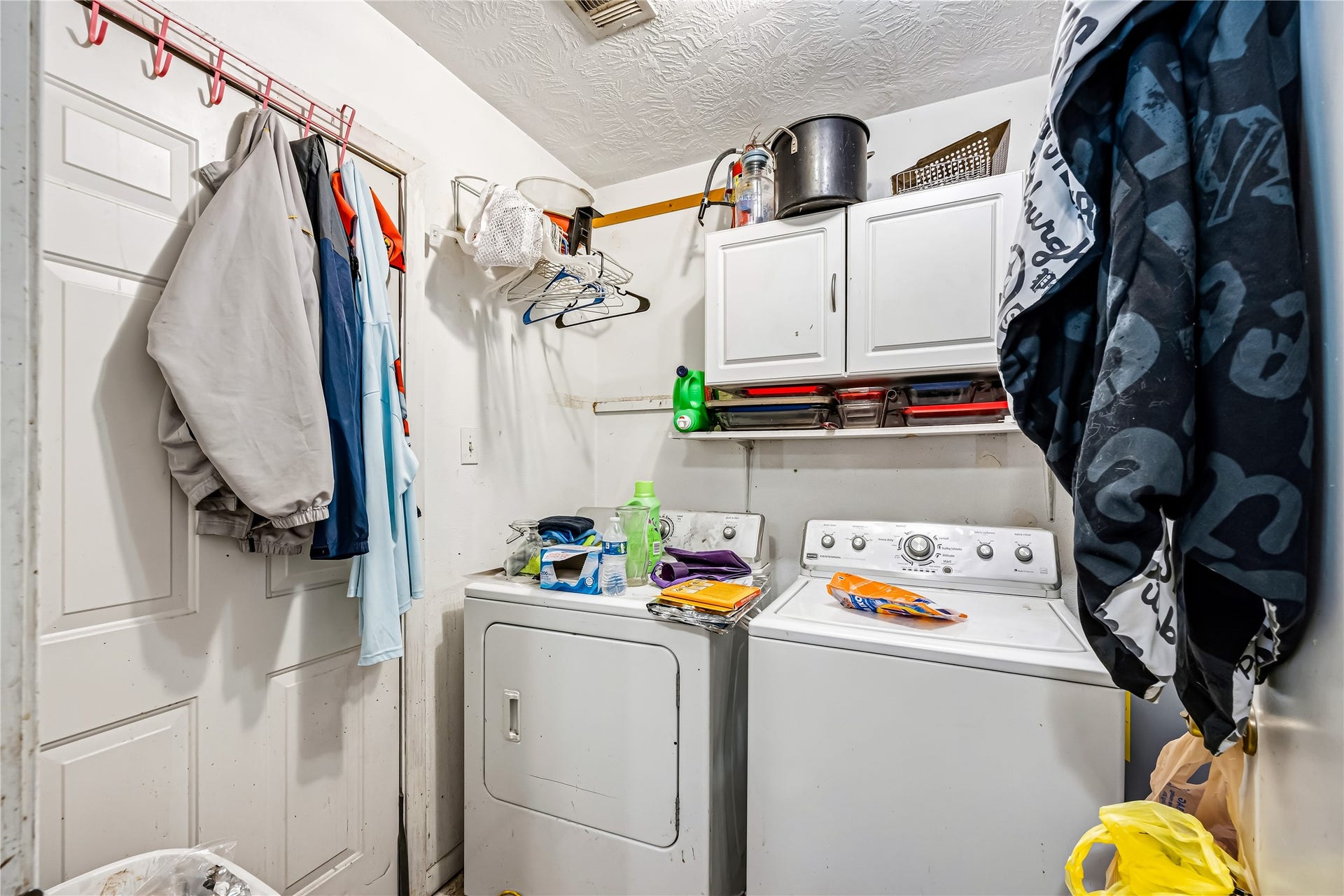 27530 Denn Road, Montgomery, TX 77356 27530 Denn Road, Montgomery, TX 77356