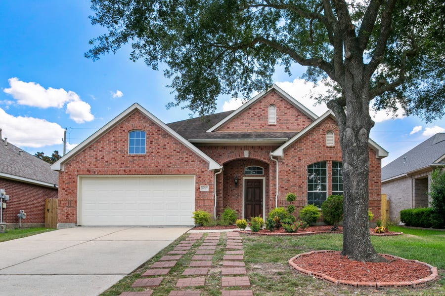 Property photo for 16027 Belleshire Lane, Houston, TX