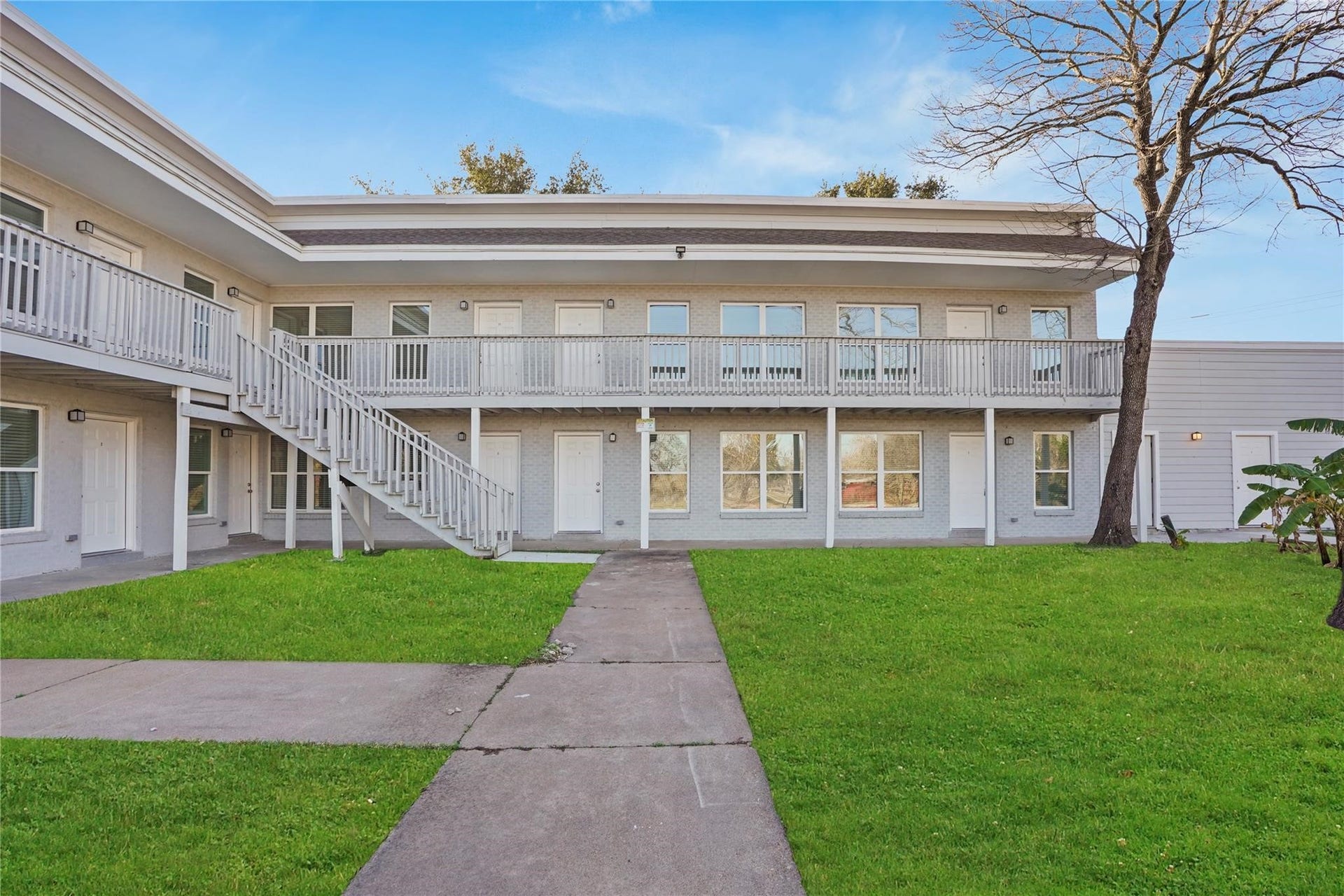 1803 Oak Street, La Marque, TX 77568 1803 Oak Street, La Marque, TX 77568