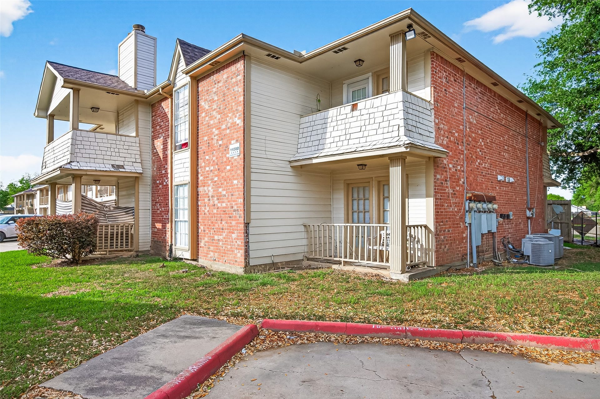 11500 Meadow Lane, #4, Houston, TX 77477 11500 Meadow Lane, #4, Houston, TX 77477