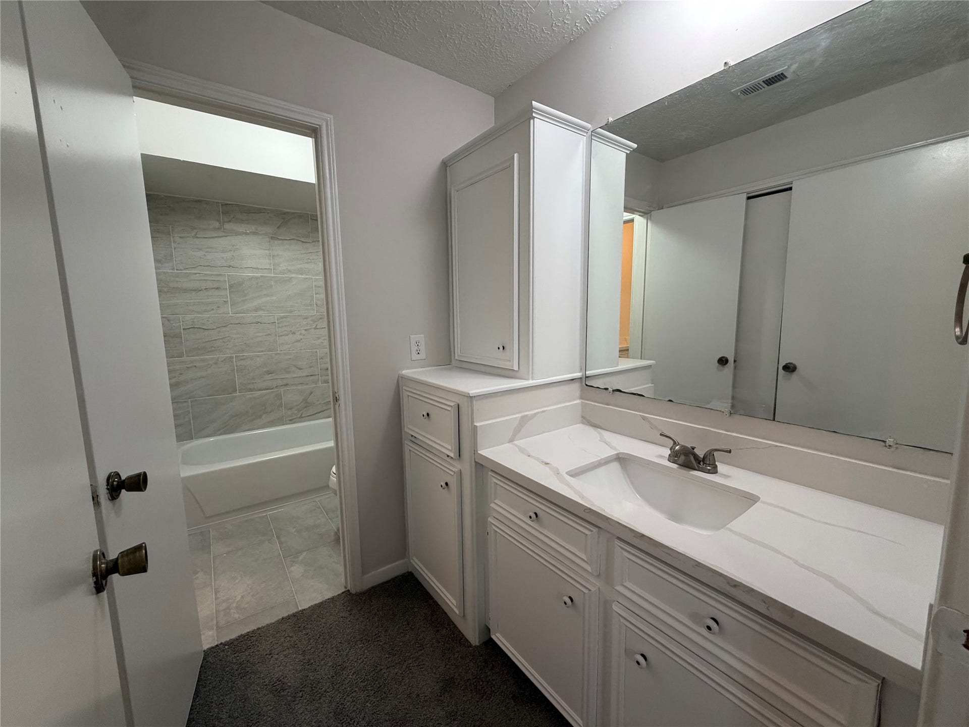 11500 Meadow Lane, #4, Houston, TX 77477 11500 Meadow Lane, #4, Houston, TX 77477