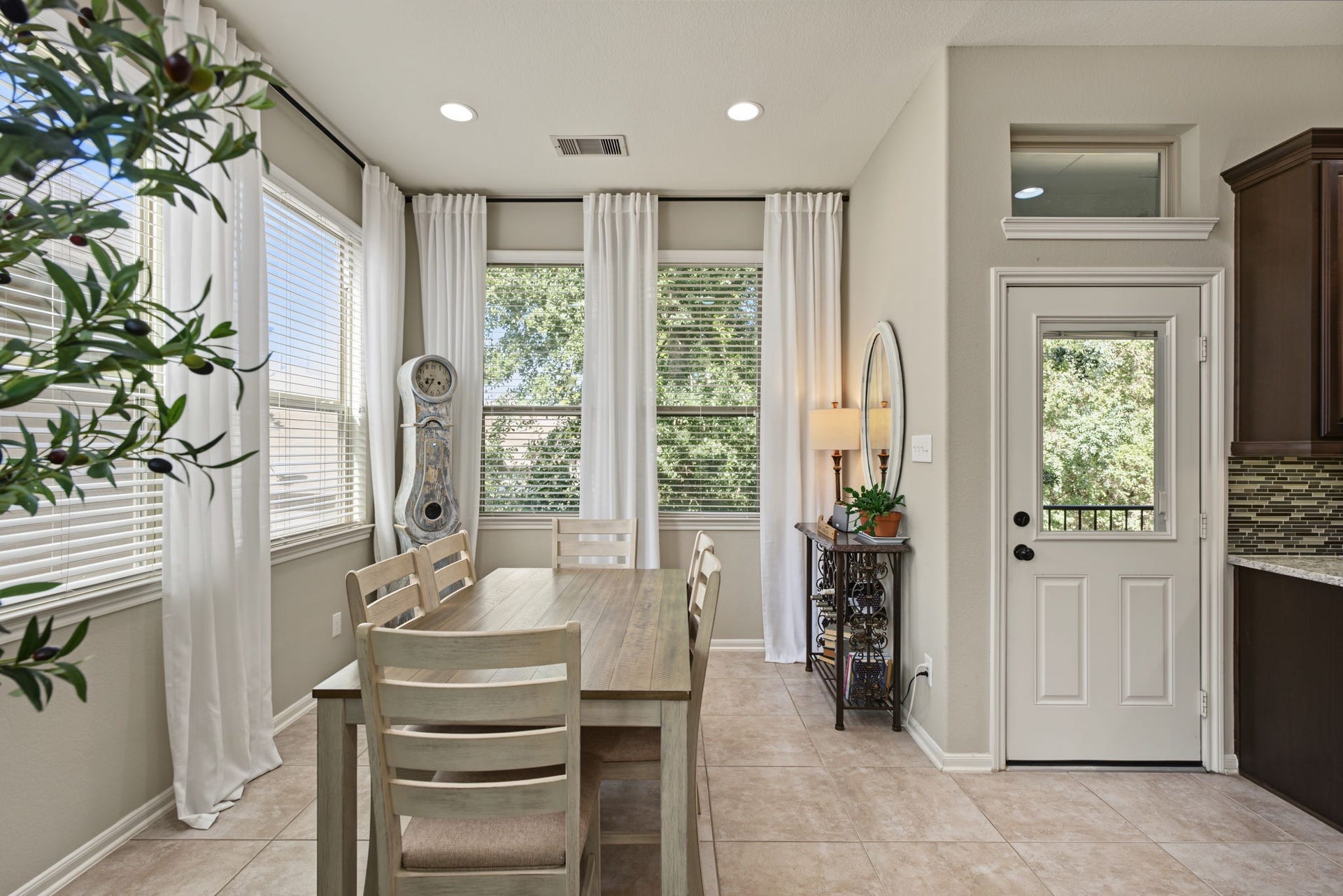 178 Biltmore Loop, Montgomery, TX 77316 178 Biltmore Loop, Montgomery, TX 77316