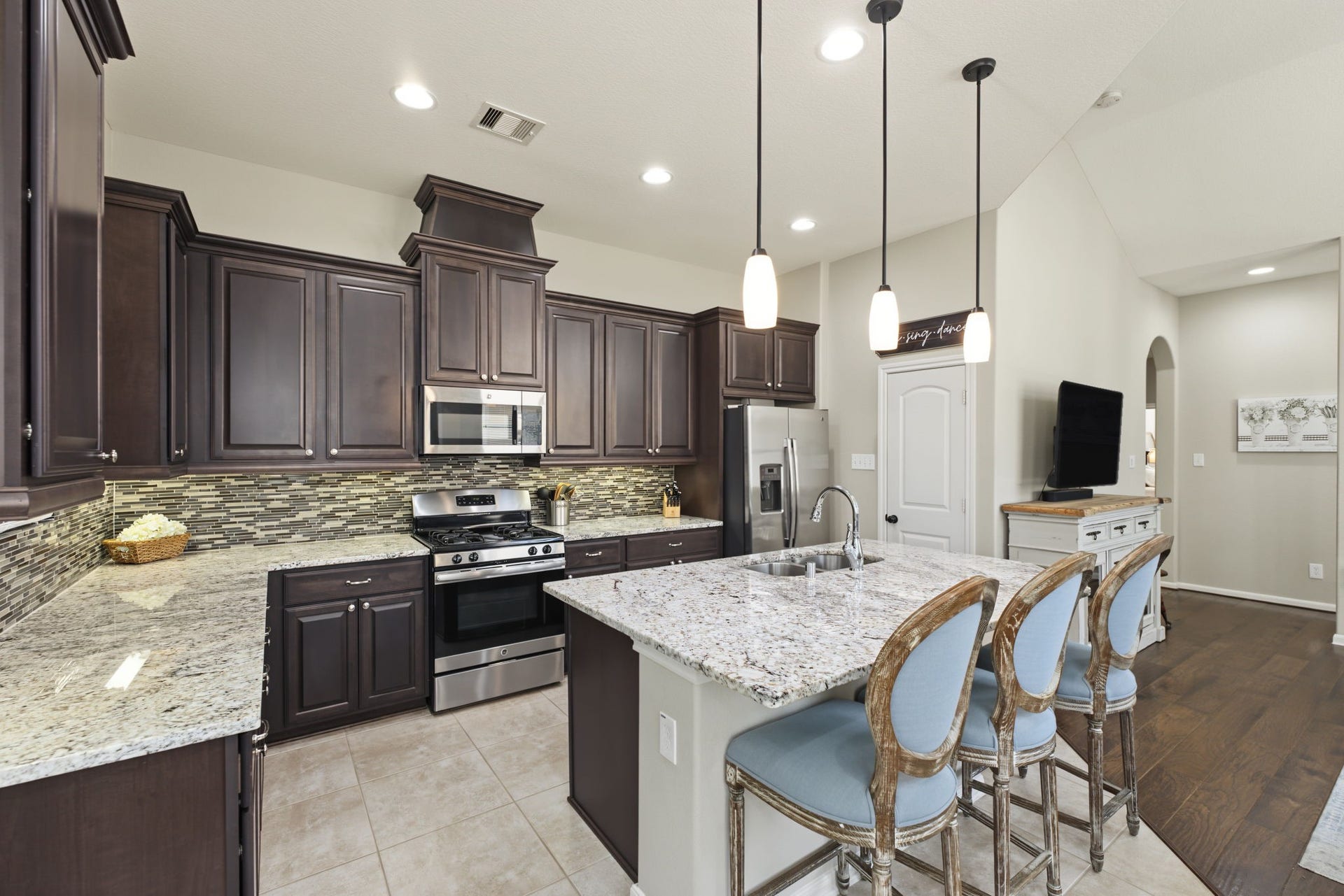 178 Biltmore Loop, Montgomery, TX 77316 178 Biltmore Loop, Montgomery, TX 77316