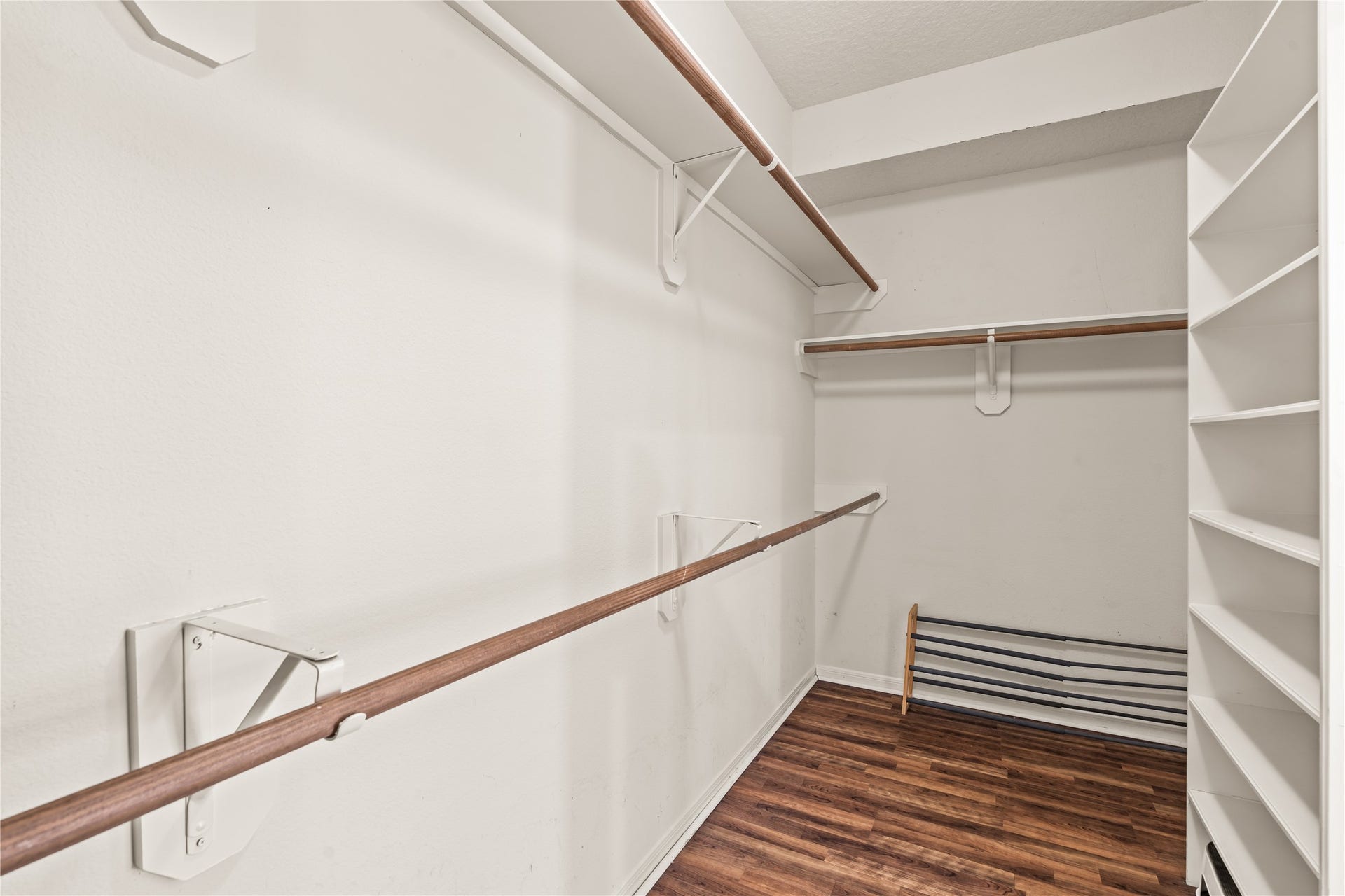 23218 Colony Green Drive, Katy, TX 77494 Primary bedroom walk-in closet.