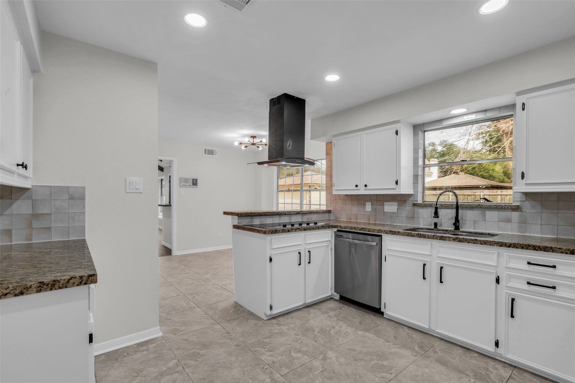 3911 Pecan Valley Drive, Missouri City, TX 77459 3911 Pecan Valley Drive, Missouri City, TX 77459