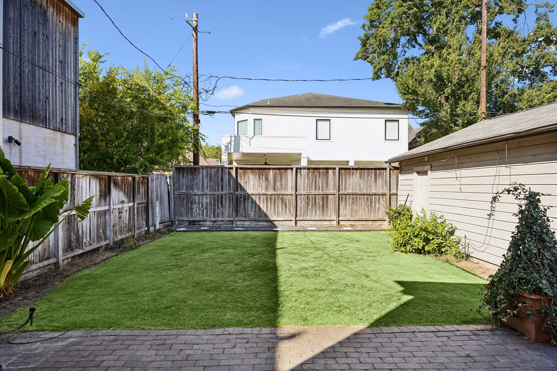 2144 Colquitt Street, Houston, TX 77098 2144 Colquitt Street, Houston, TX 77098