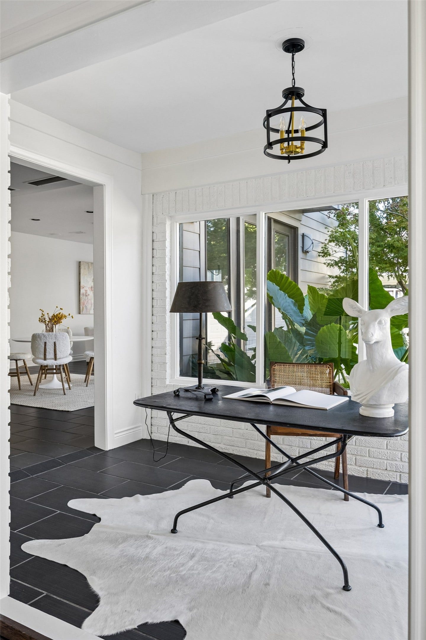 2144 Colquitt Street, Houston, TX 77098 2144 Colquitt Street, Houston, TX 77098