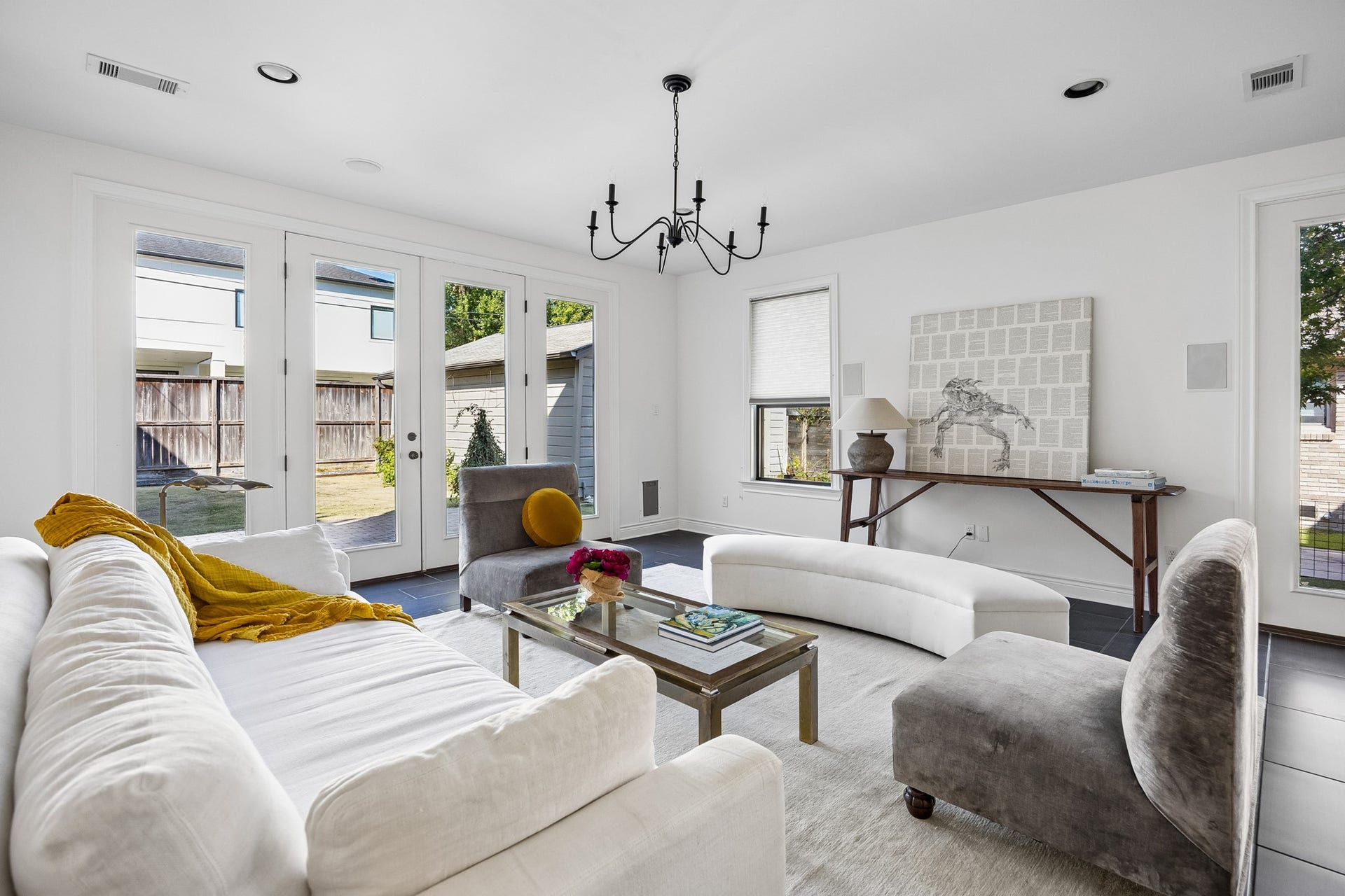 2144 Colquitt Street, Houston, TX 77098 2144 Colquitt Street, Houston, TX 77098