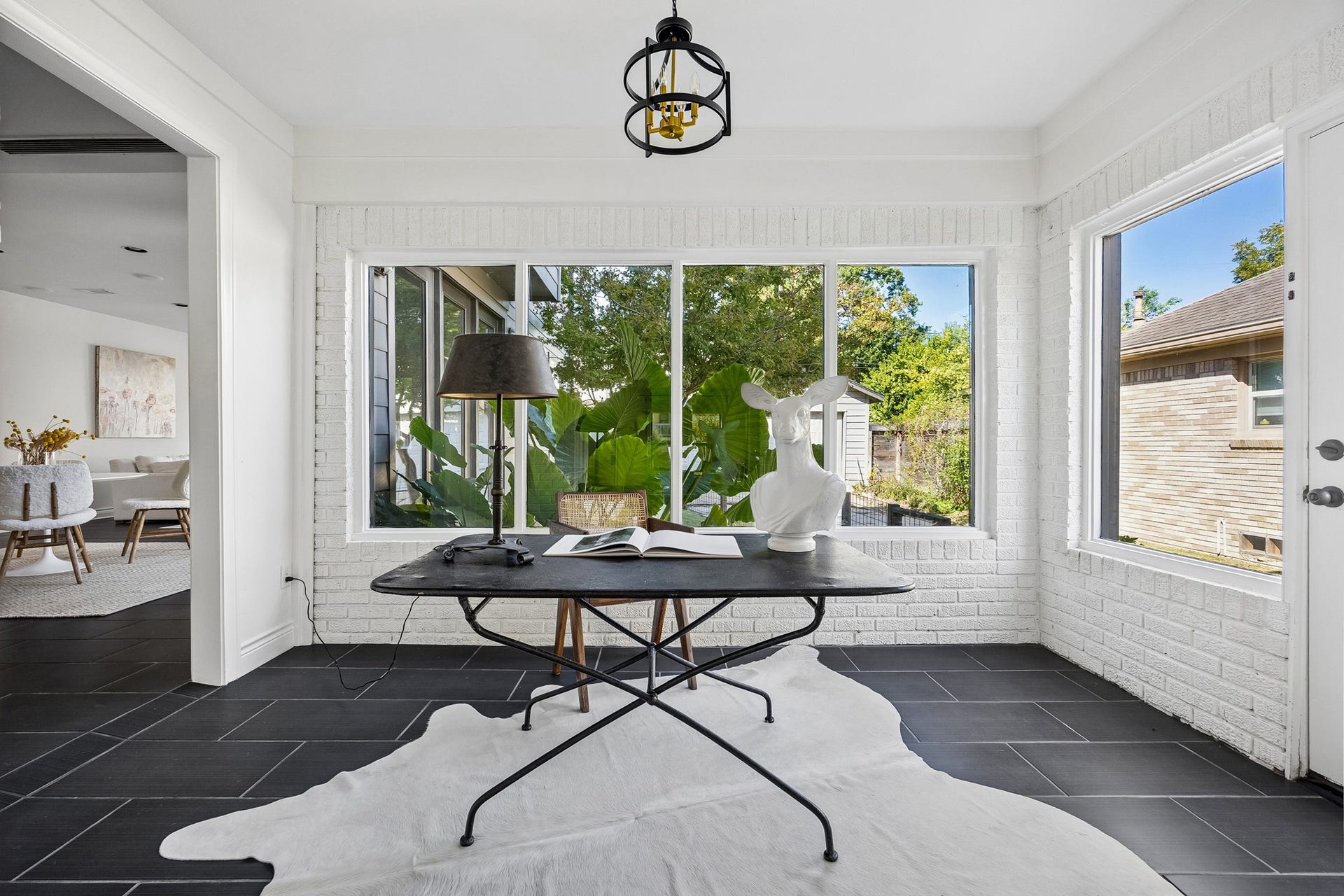 2144 Colquitt Street, Houston, TX 77098 2144 Colquitt Street, Houston, TX 77098