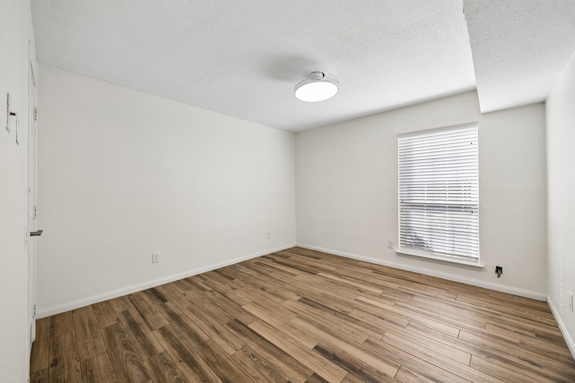 1880 White Oak Drive, #151, Houston, TX 77009