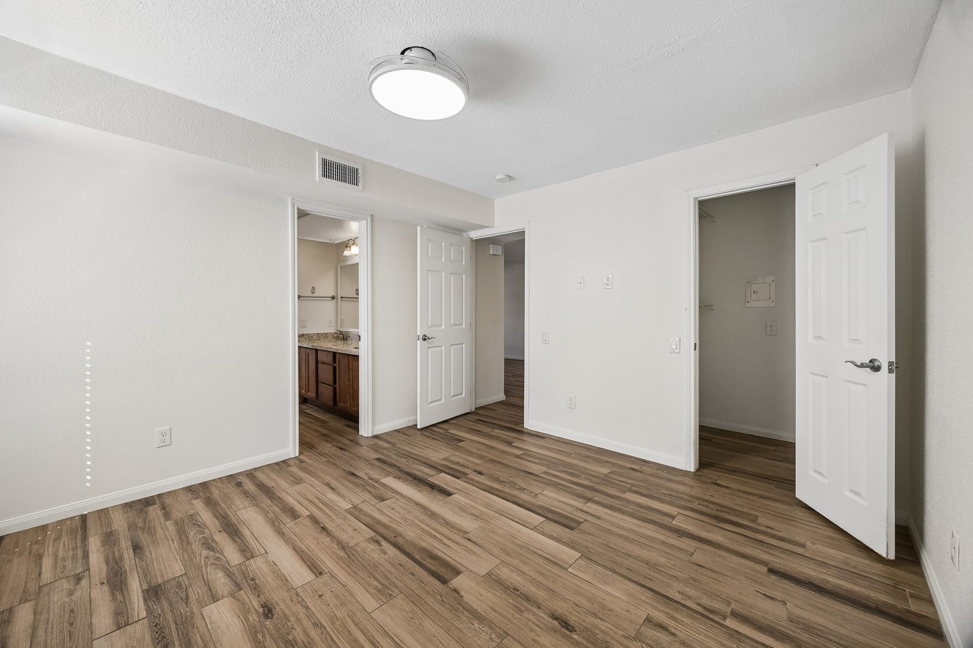 1880 White Oak Drive, #151, Houston, TX 77009