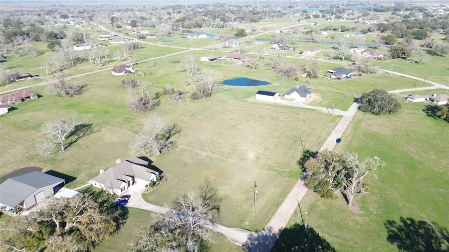 Property photo for 1532 Flintlock Court, Angleton, TX