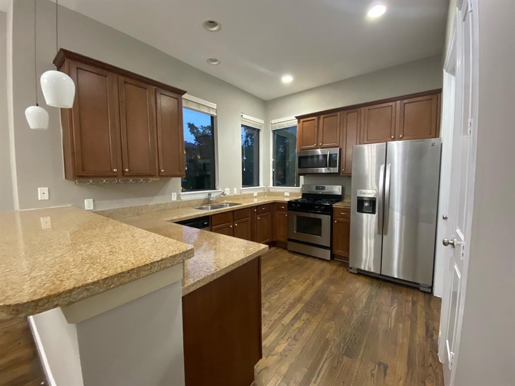 1921 Summer Street, Houston, TX 77007 1921 Summer Street, Houston, TX 77007