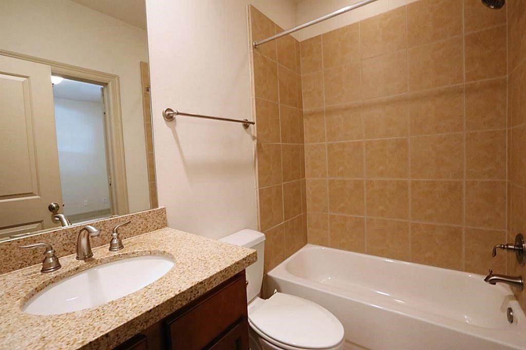 1921 Summer Street, Houston, TX 77007 1921 Summer Street, Houston, TX 77007