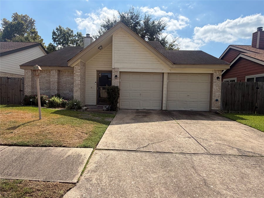 Property photo for 1423 Hunters Park Drive, Missouri City, TX