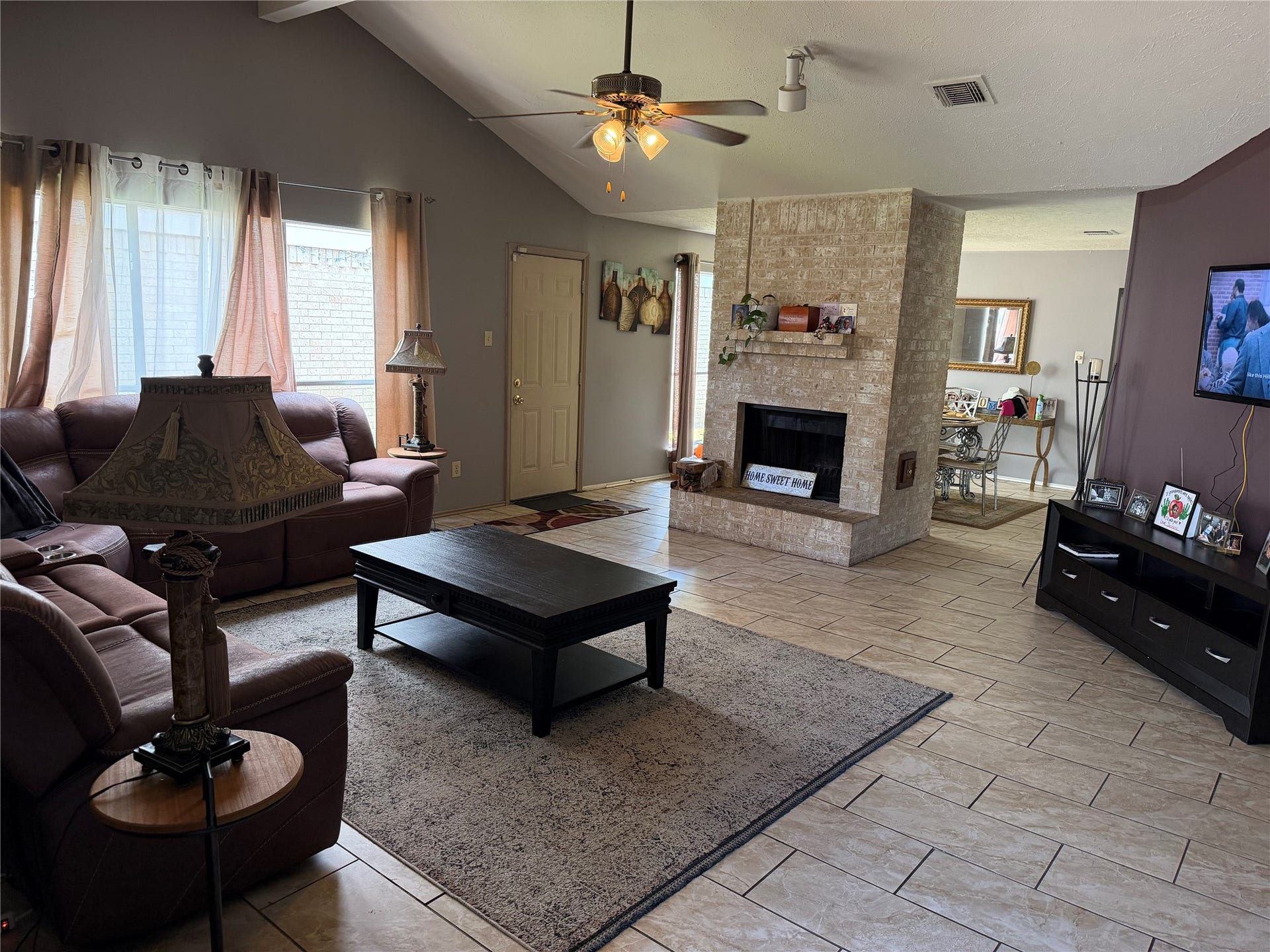 1423 Hunters Park Drive, Missouri City, TX 77489 1423 Hunters Park Drive, Missouri City, TX 77489