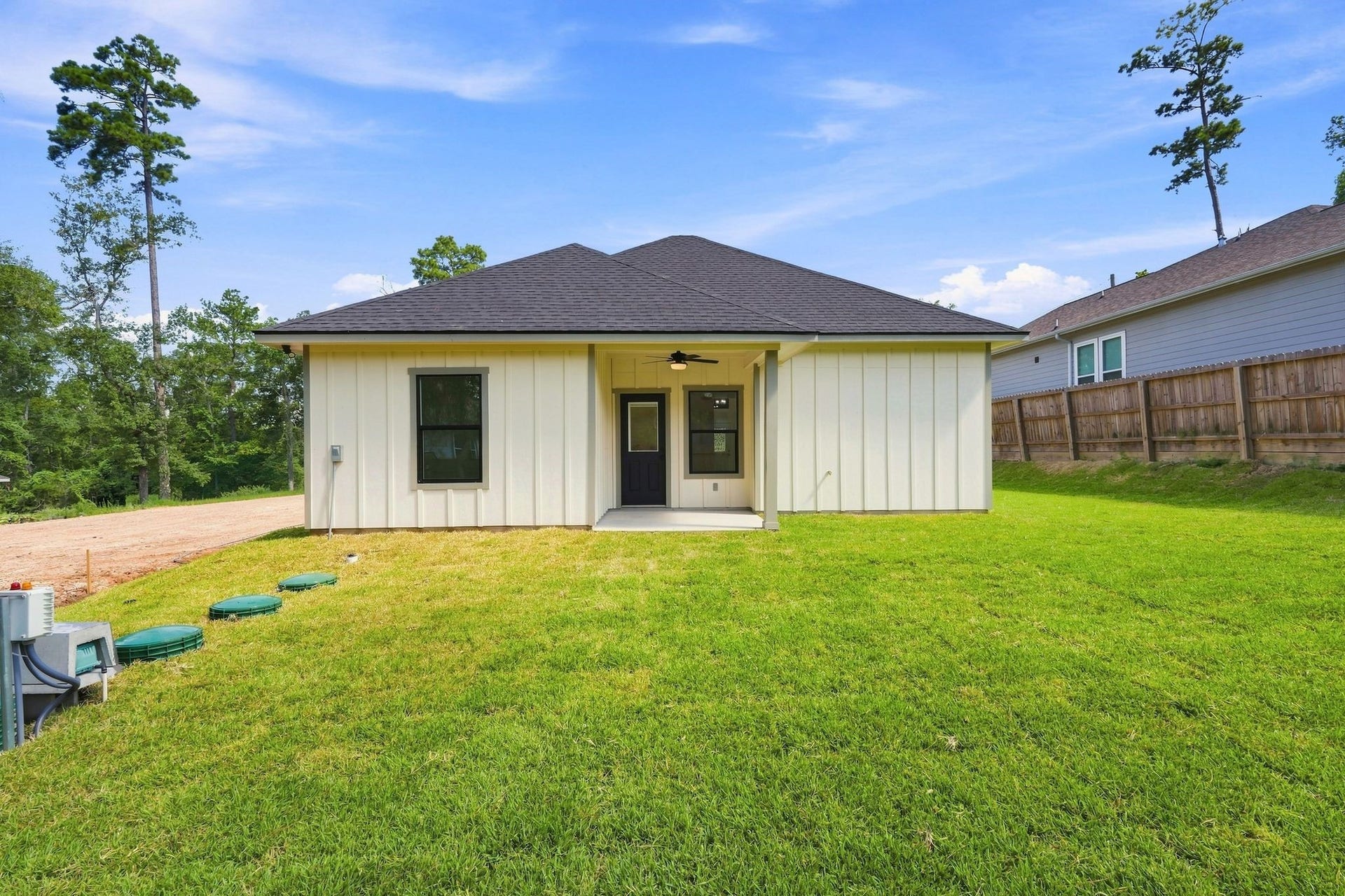 3020 Apache Street, Willis, TX 77378 3020 Apache Street, Willis, TX 77378