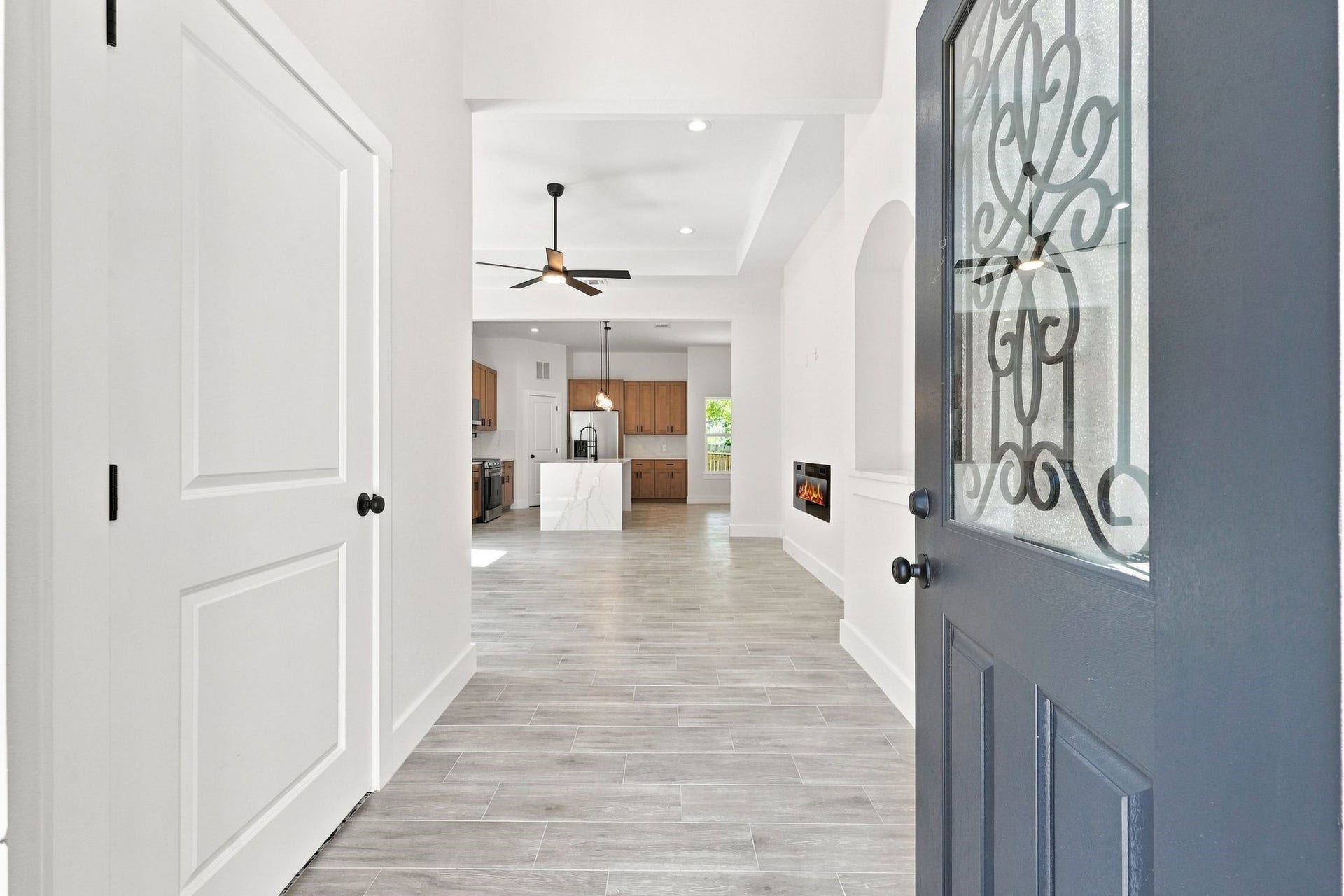 3020 Apache Street, Willis, TX 77378 3020 Apache Street, Willis, TX 77378