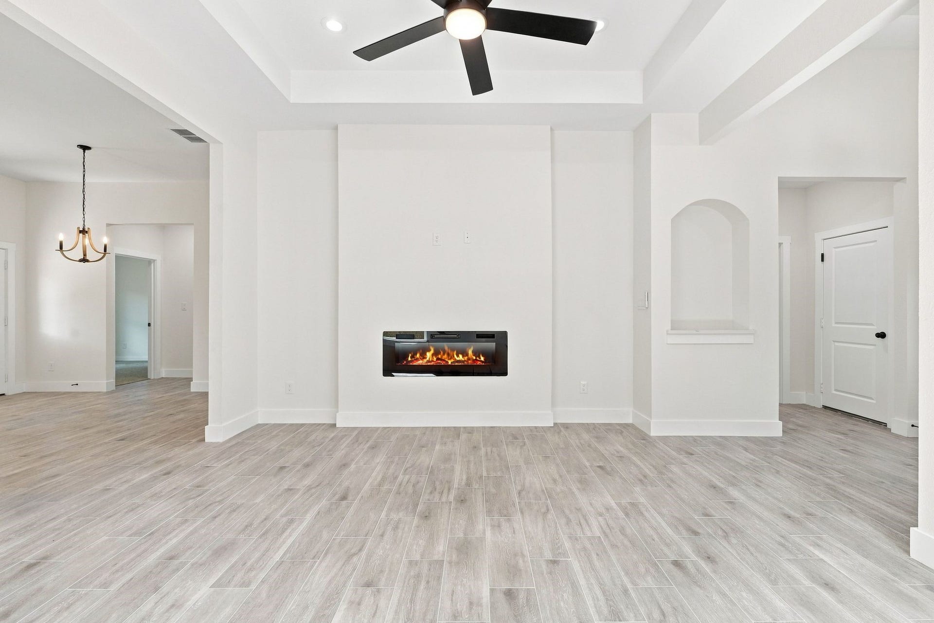 3020 Apache Street, Willis, TX 77378 3020 Apache Street, Willis, TX 77378