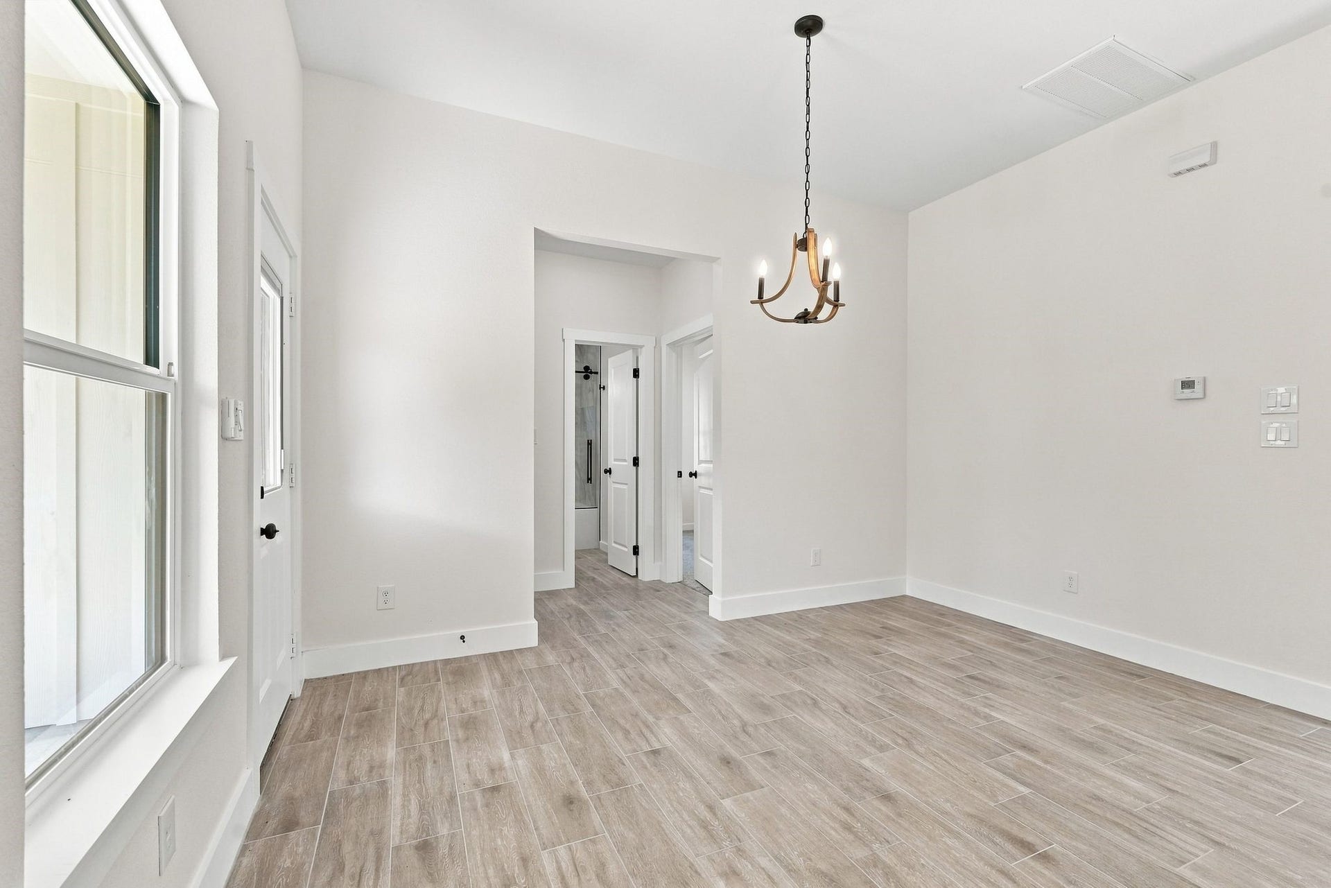 3020 Apache Street, Willis, TX 77378 3020 Apache Street, Willis, TX 77378