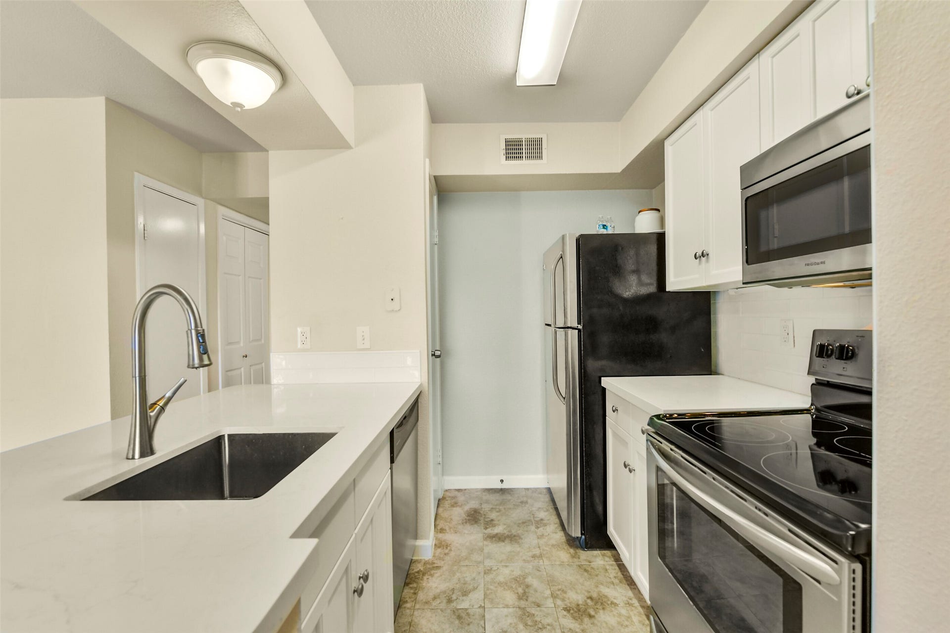 Appliances included
