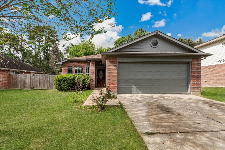 Property photo for 718 Saint Edwards Green Drive, Houston, TX