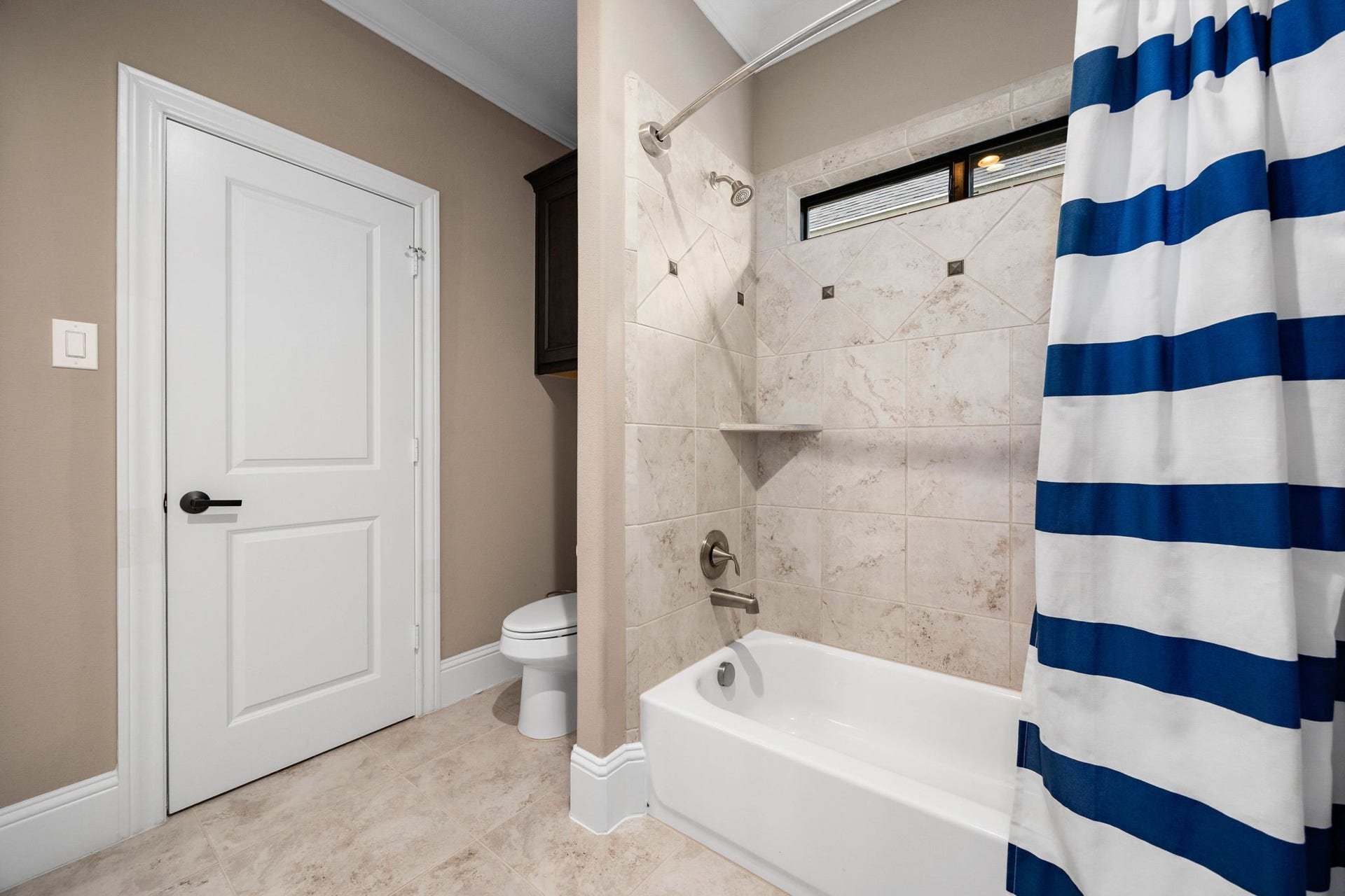 1847 Candlelight Place Drive, Houston, TX 77018 1847 Candlelight Place Drive, Houston, TX 77018