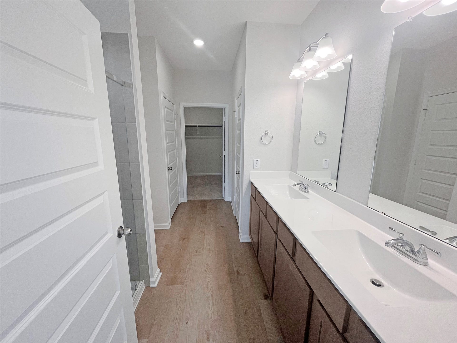 649 Cherry Tree Drive, La Marque, TX 77568 The Robin II- Primary Bathroom. Sample image to be used for example only, colors, options and upgrades vary.