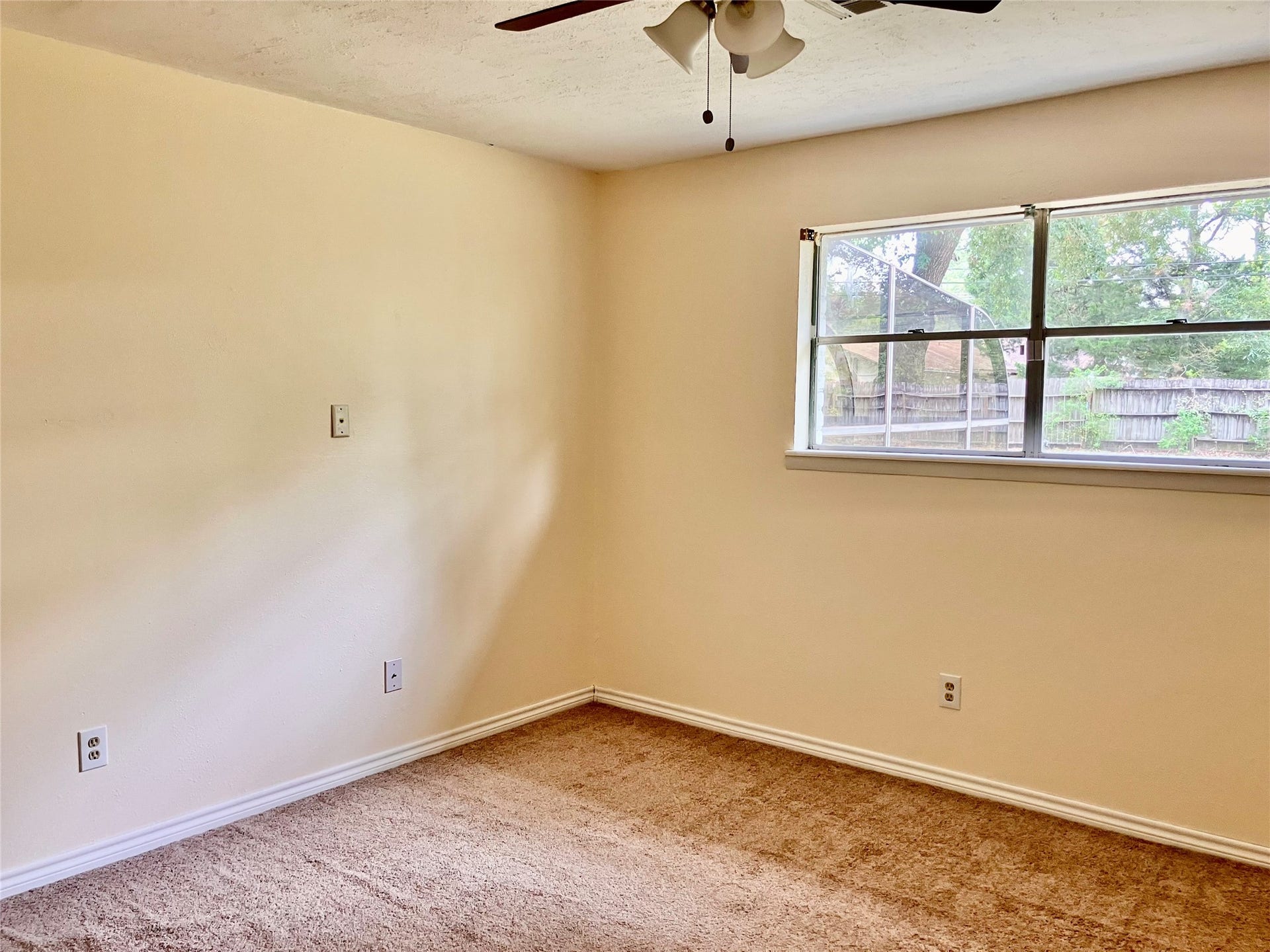 2301 Williams Drive, La Marque, TX 77568 bedroom (1)