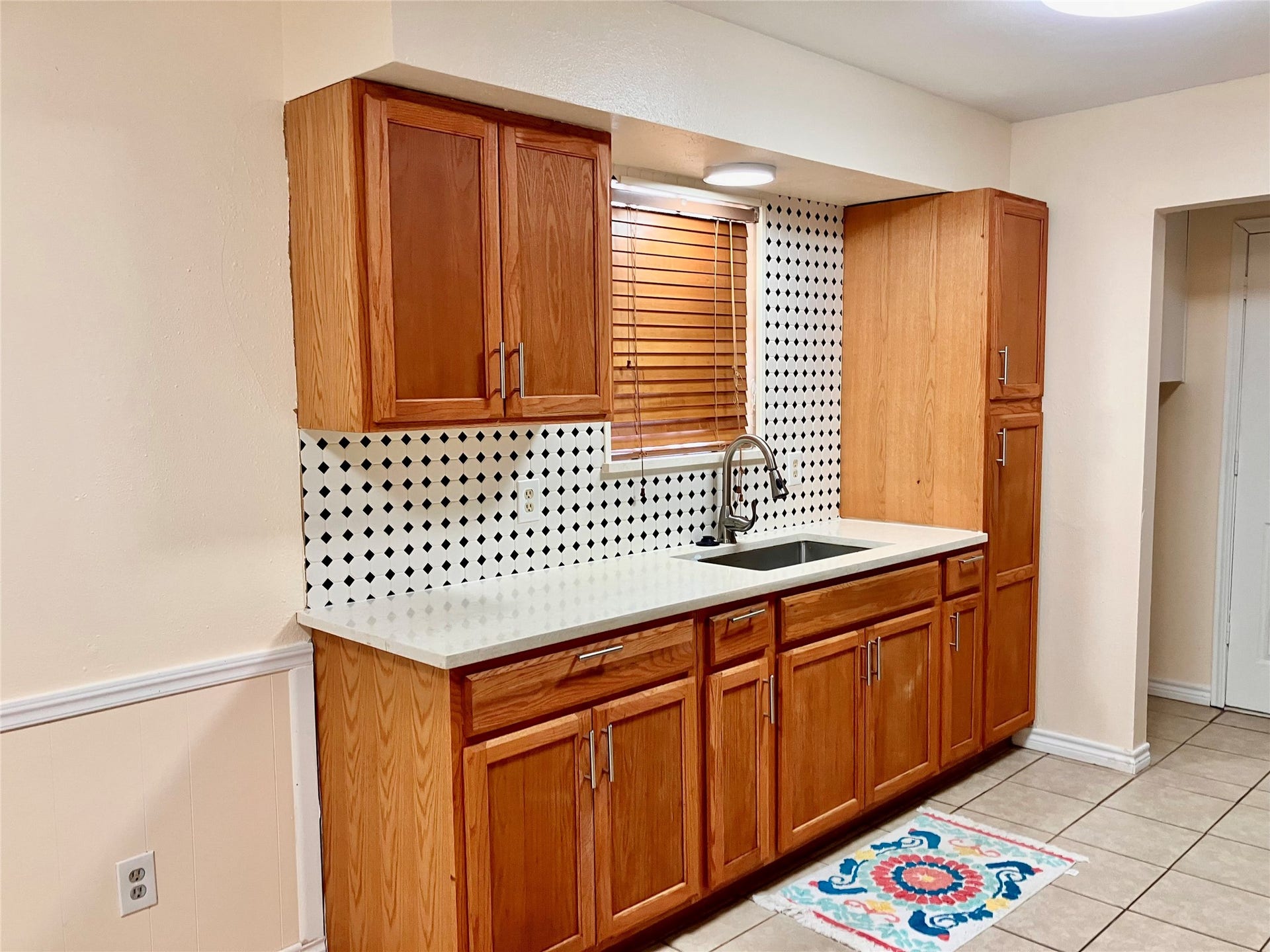 2301 Williams Drive, La Marque, TX 77568 small pantry
utilities just past kitchen