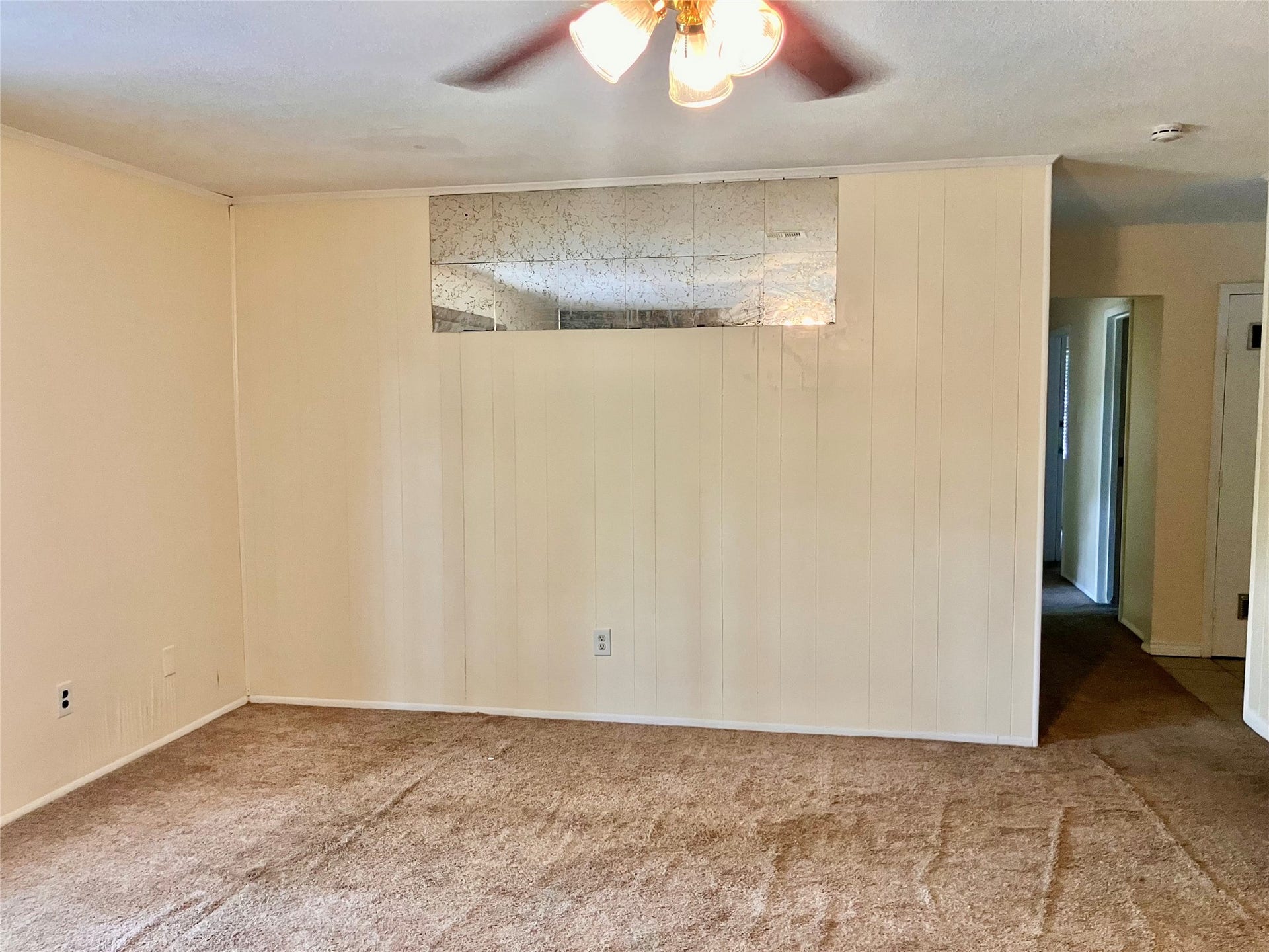 2301 Williams Drive, La Marque, TX 77568 living area opens to hall way and dining area