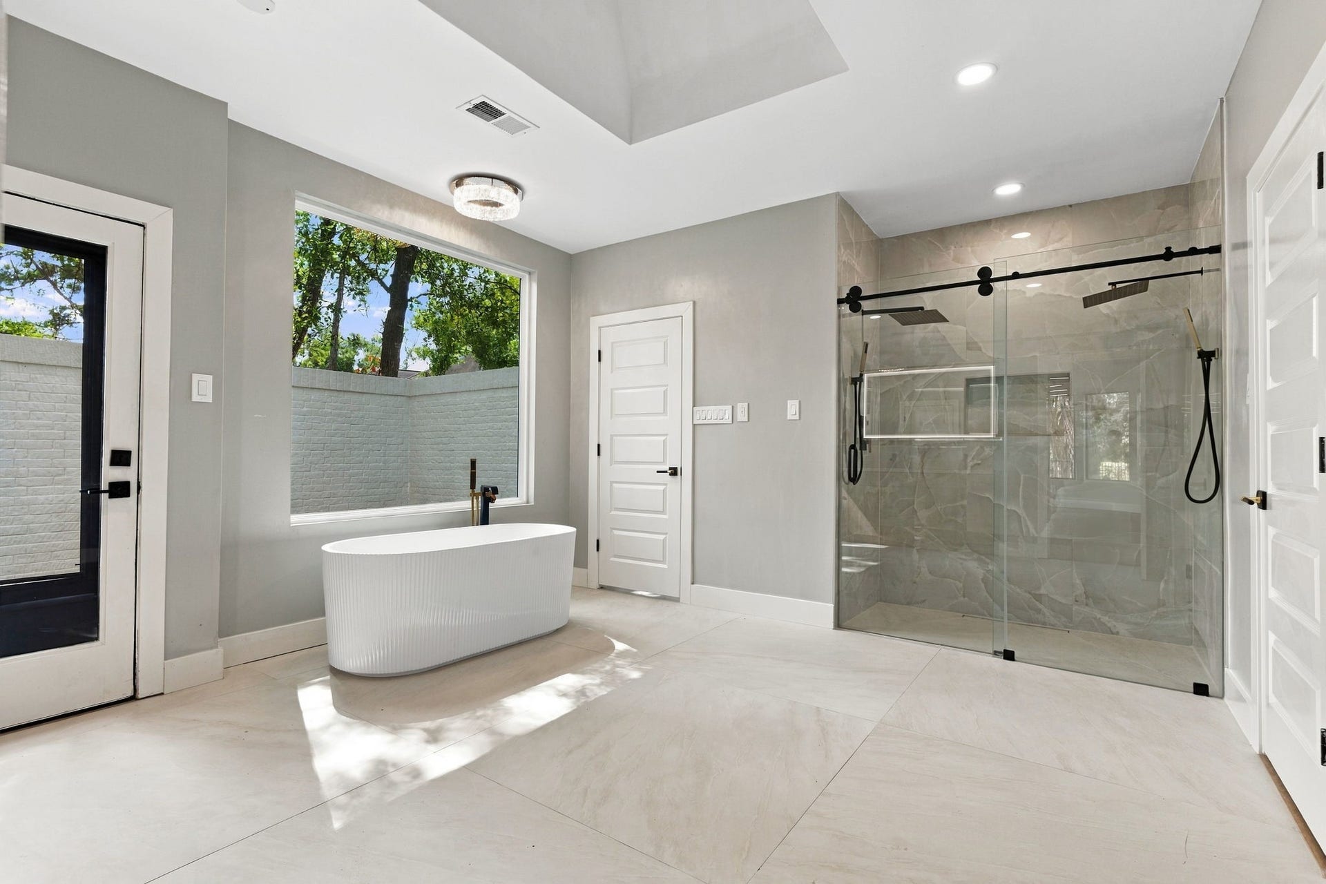 3 Rain Fern Court, The Woodlands, TX 77380 3 Rain Fern Court, The Woodlands, TX 77380